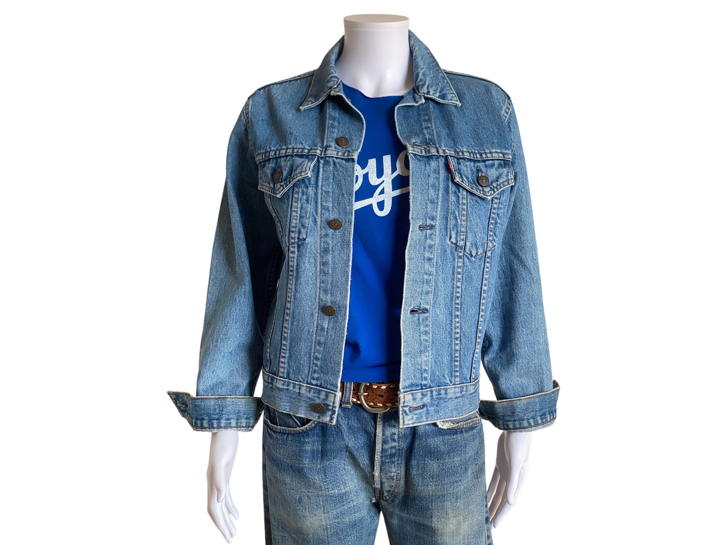 Size 36US / 46EU .Vintage Levis 2 pockets jacket Made in Canada