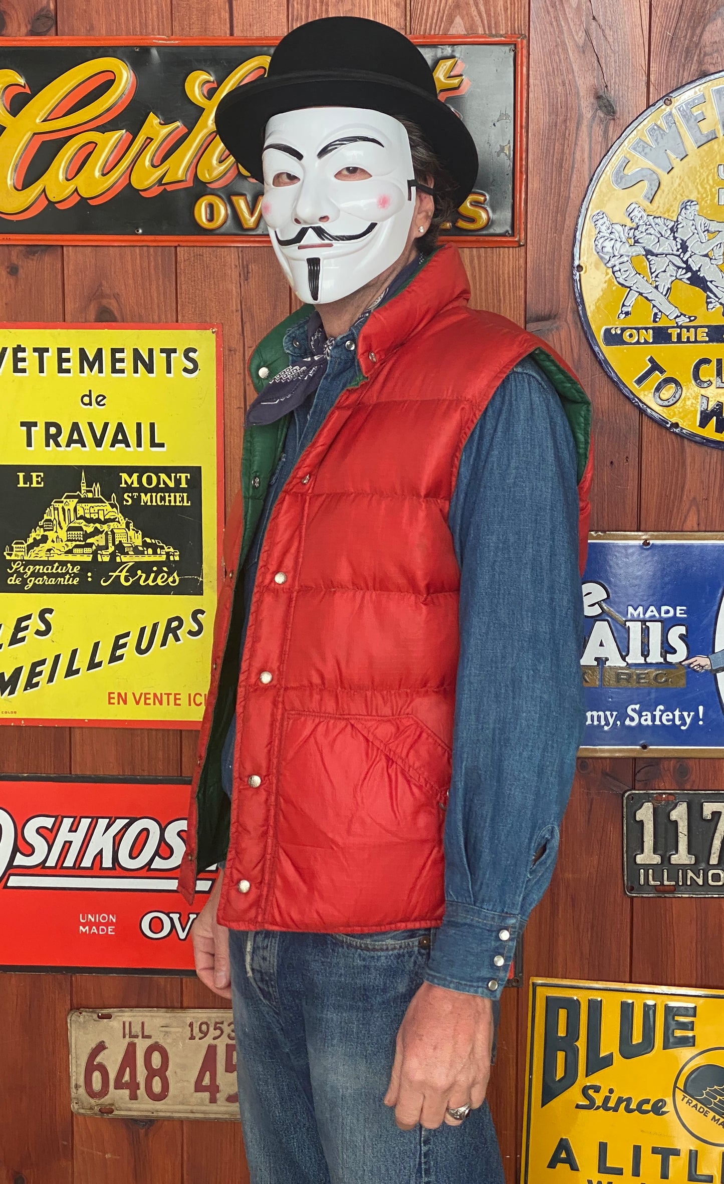 Size Med. Vintage reversible down vest