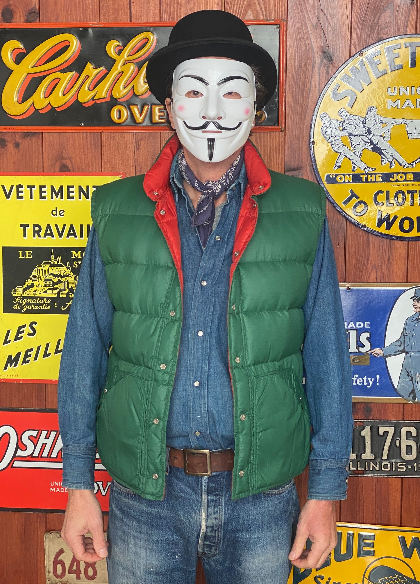 Size Med. Vintage reversible down vest