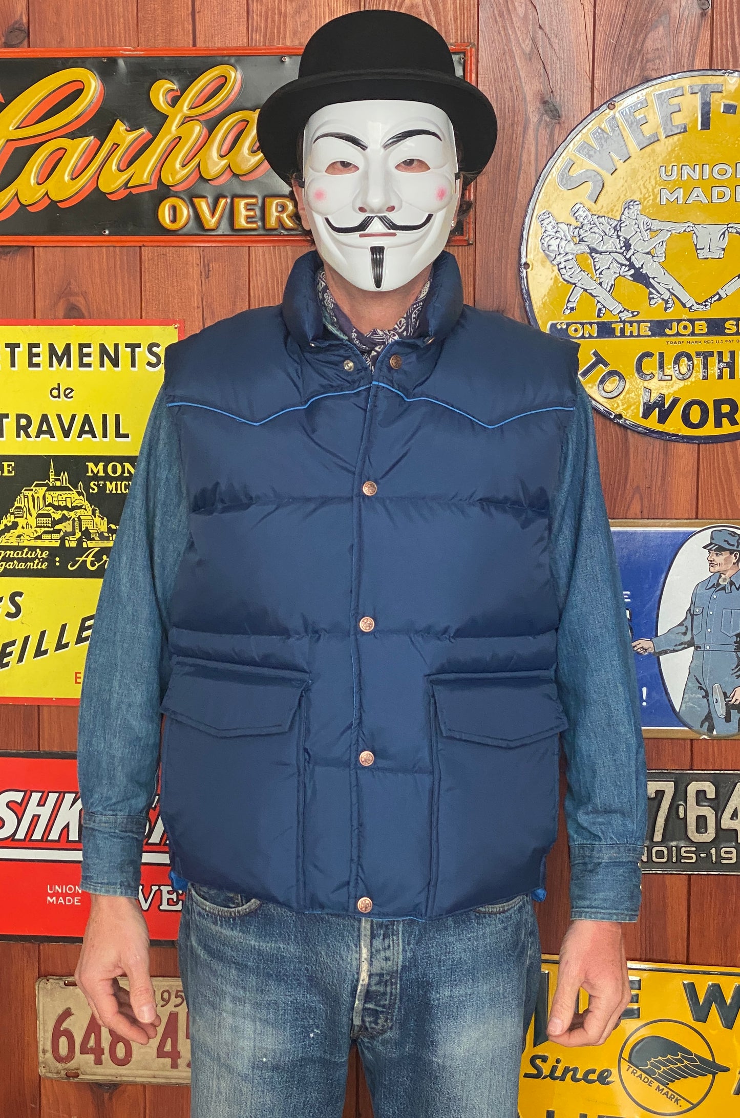 Vintage down vest made by Kmart, size Large - Retro style and cozy warmth for chilly days.