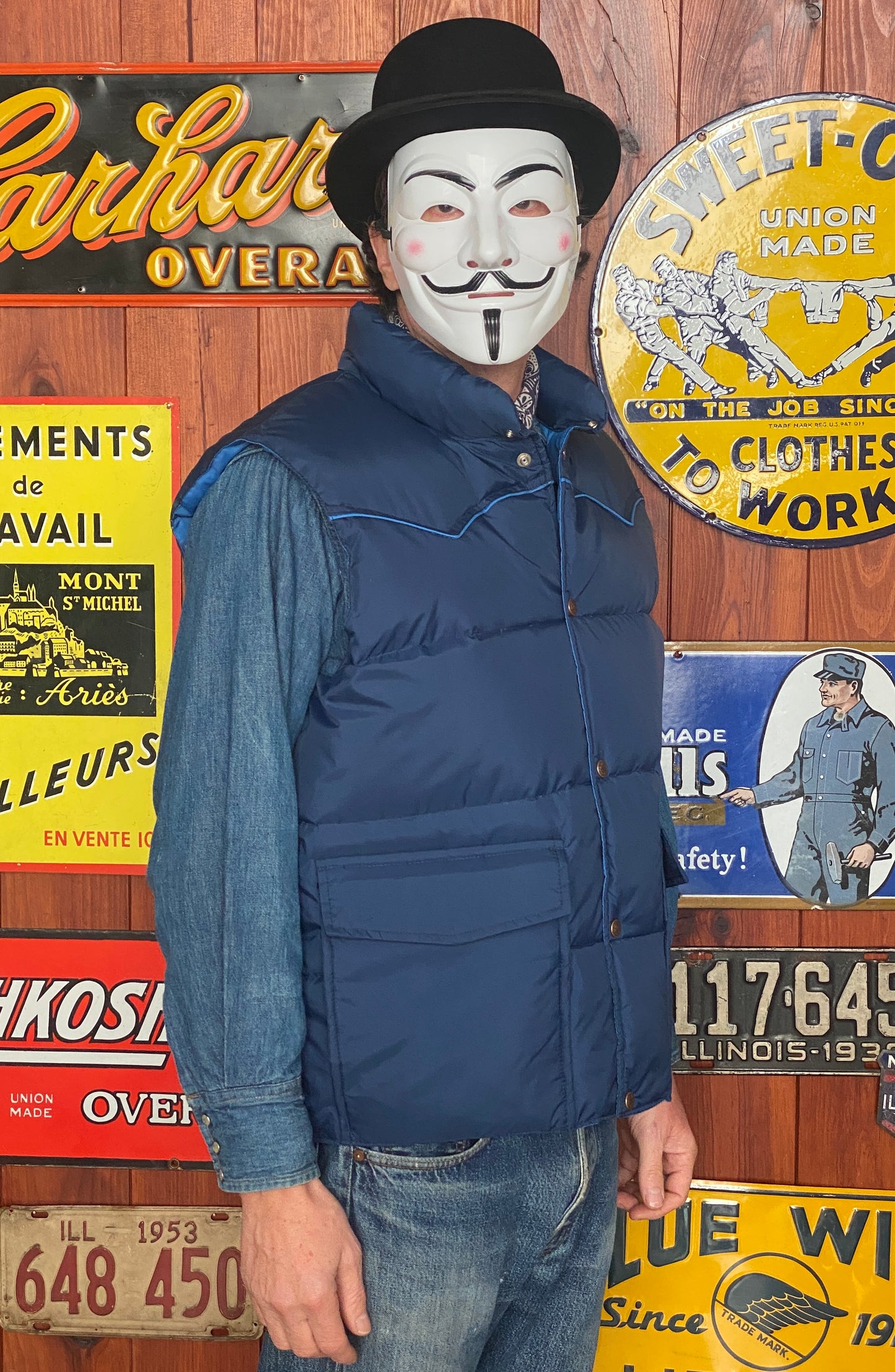 Vintage down vest made by Kmart, size Large - Retro style and cozy warmth for chilly days.