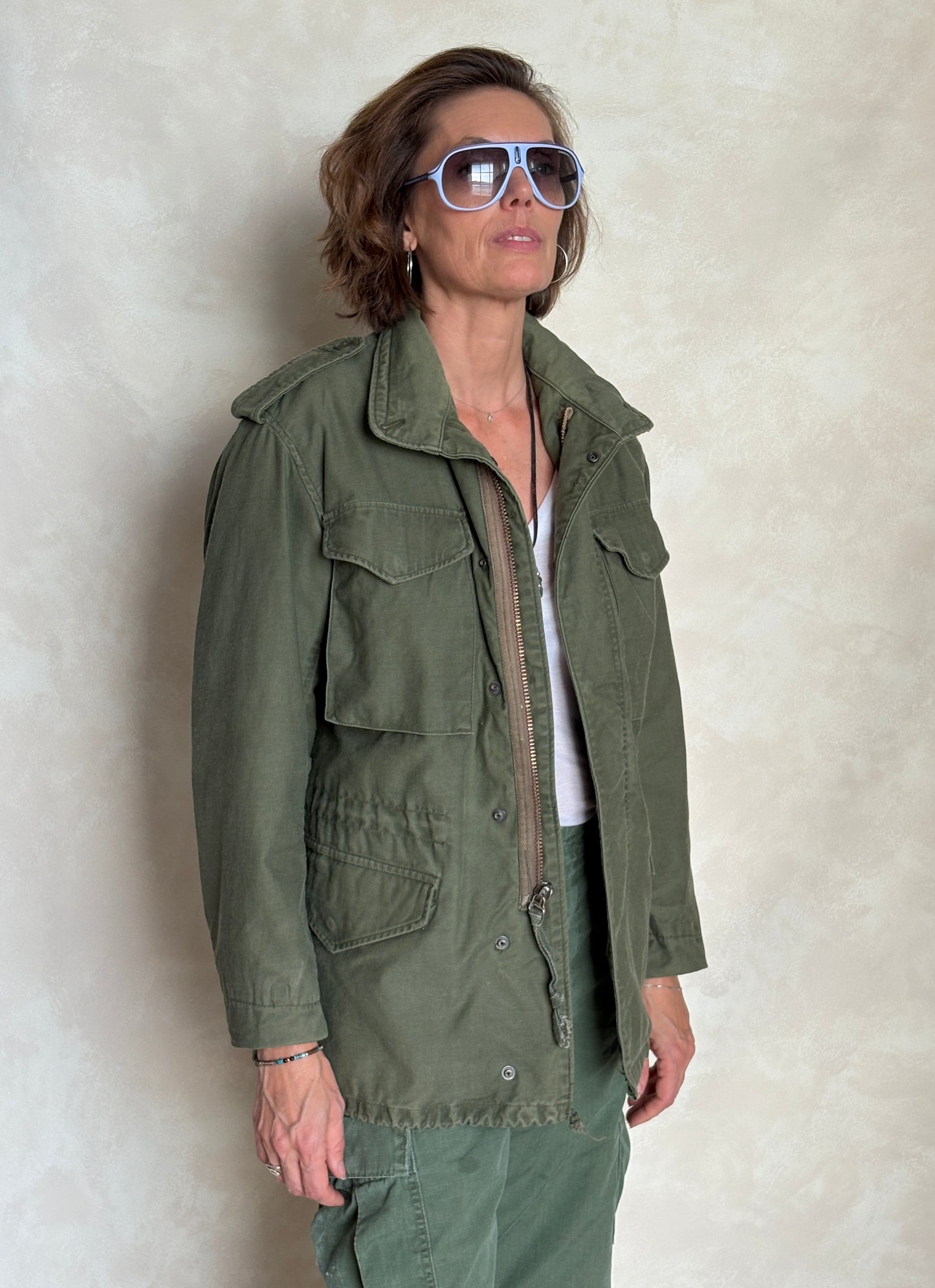 X Small Reg. Authentic 1980 US Army M-65 field jacket Military