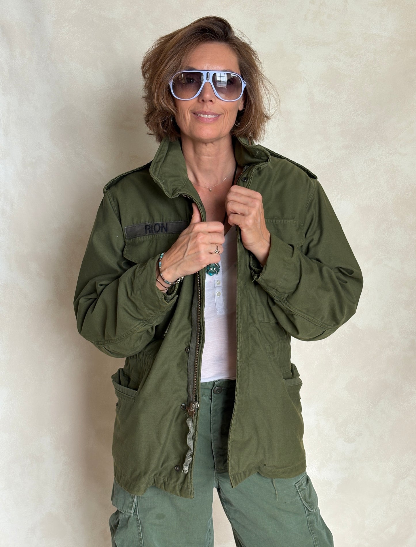 X Small Short. Authentic 1982 US Army M-65 field jacket Military