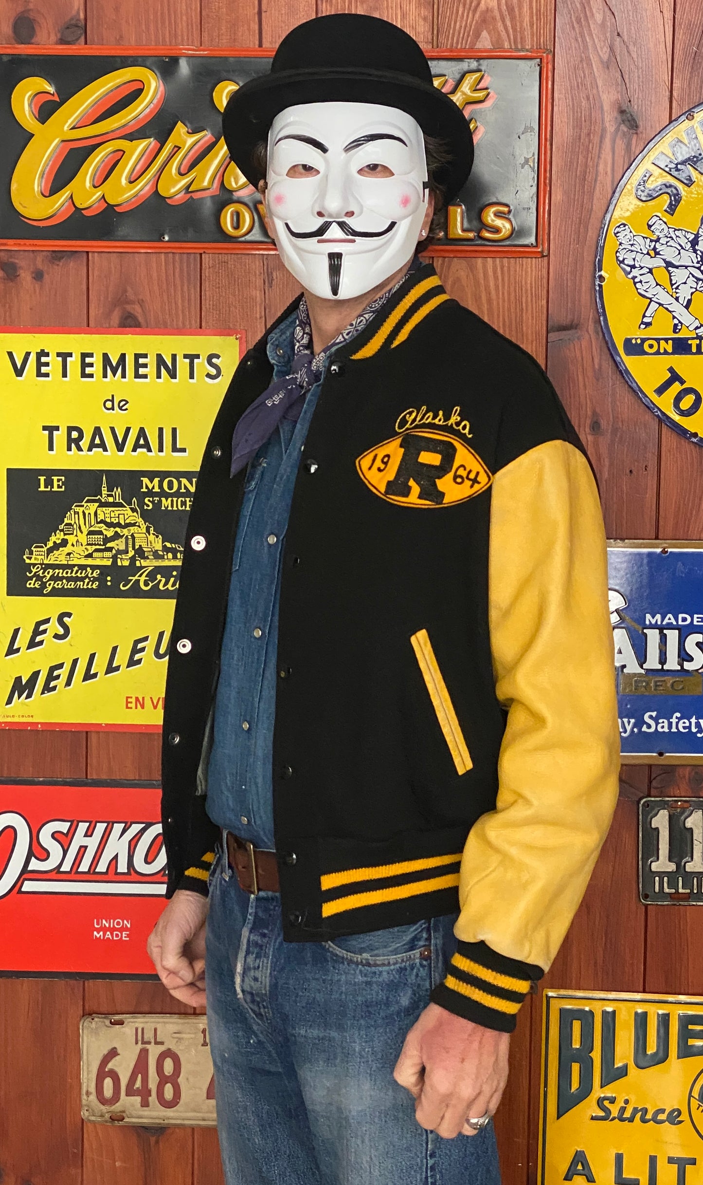 Vintage 1964 varsity jacket from Wainwright, Alaska, size 44 - front view.