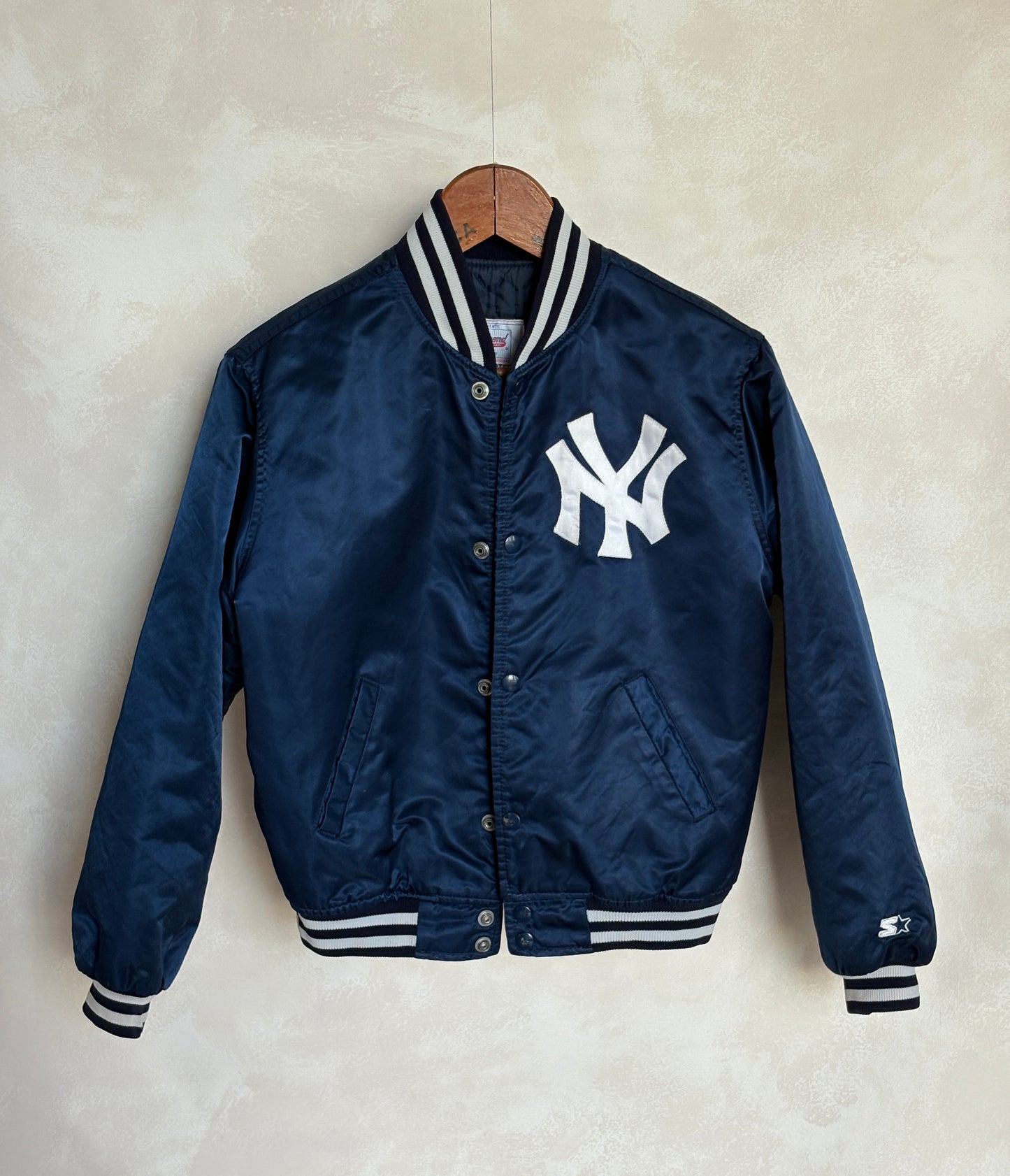 Youth Large. Vintage Diamond collection 90s New York Yankee Starter jacket -made in USA-