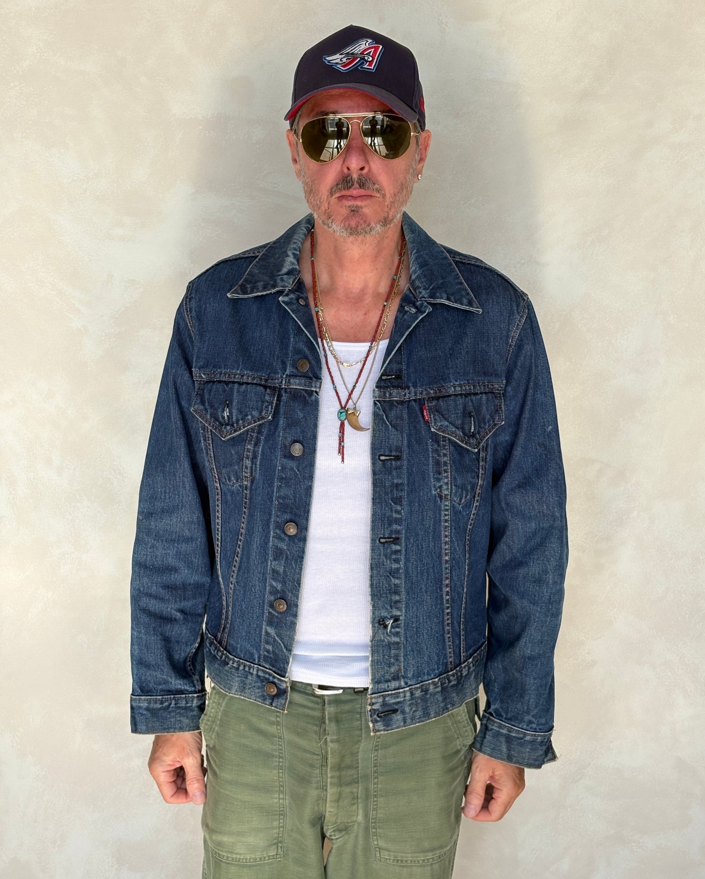 Size 44US / 54EU. Vintage Early 70s 2 pocket Levi’s Denim Jacket 70505 – Single Stitch, Made in USA