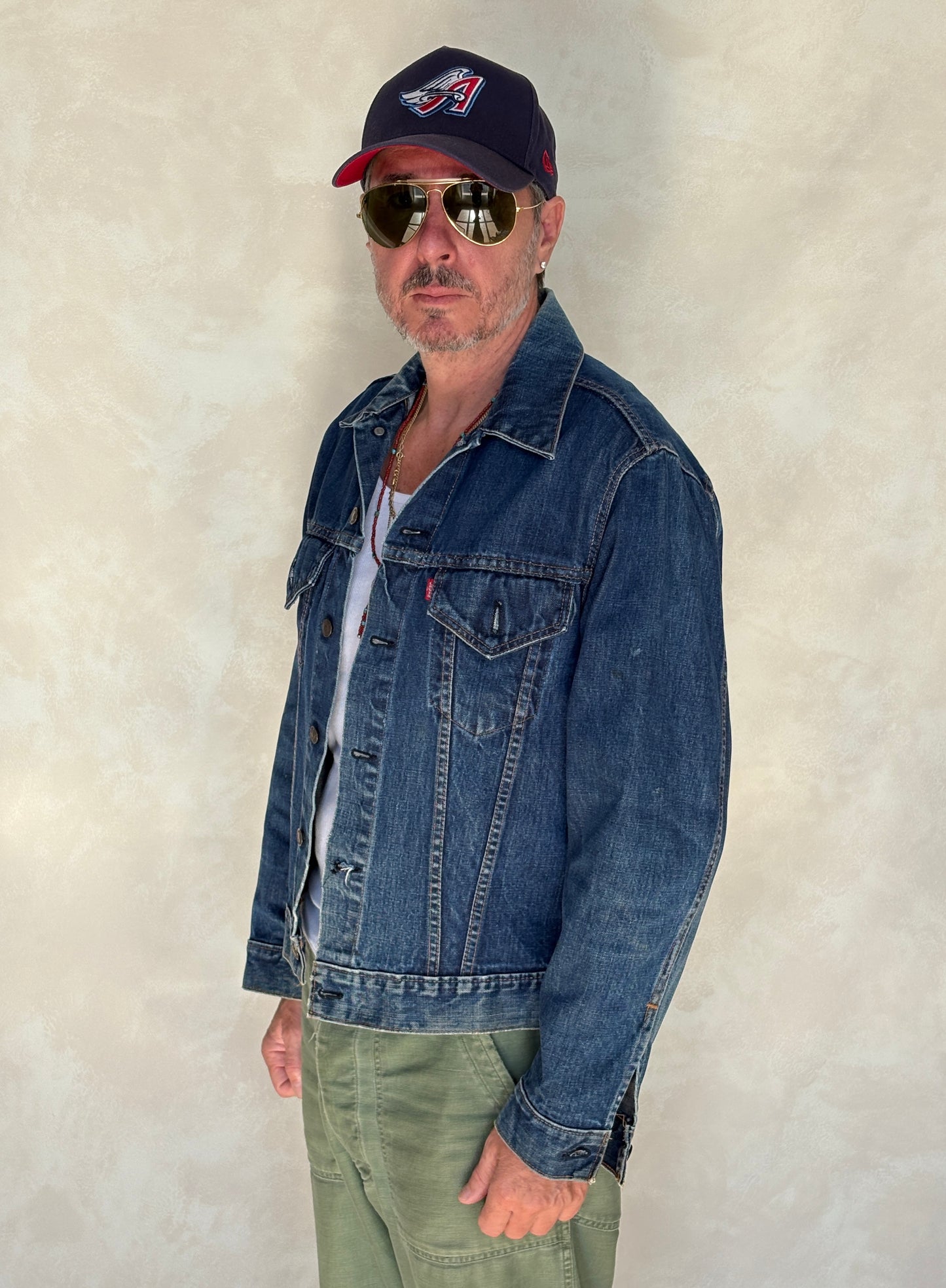 Size 44US / 54EU. Vintage Early 70s 2 pocket Levi’s Denim Jacket 70505 – Single Stitch, Made in USA