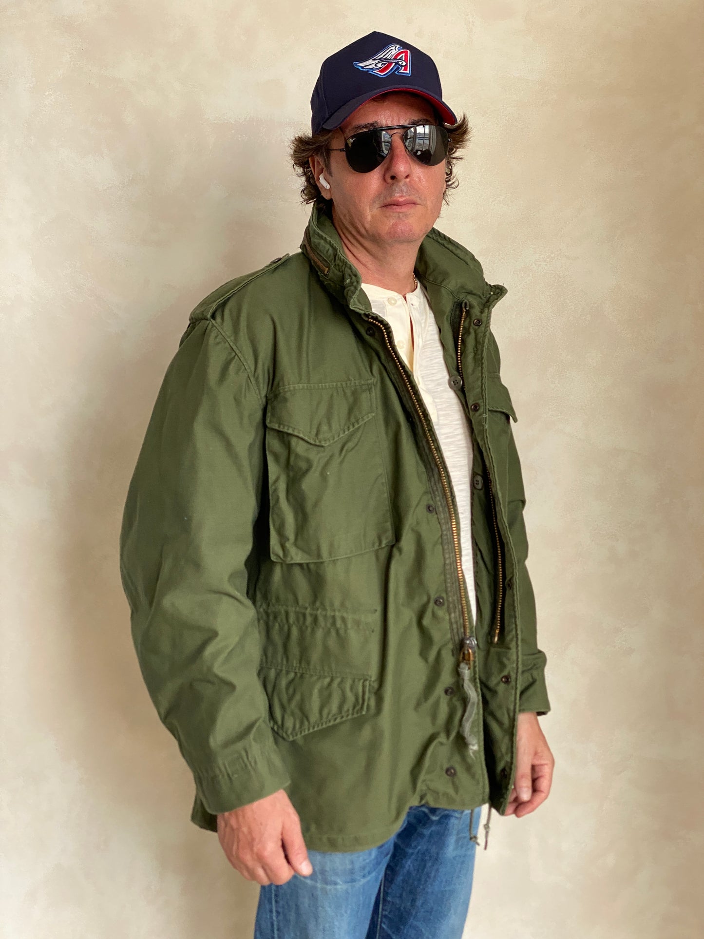 Med Reg. Authentic 1982 US M-65 field jacket Military