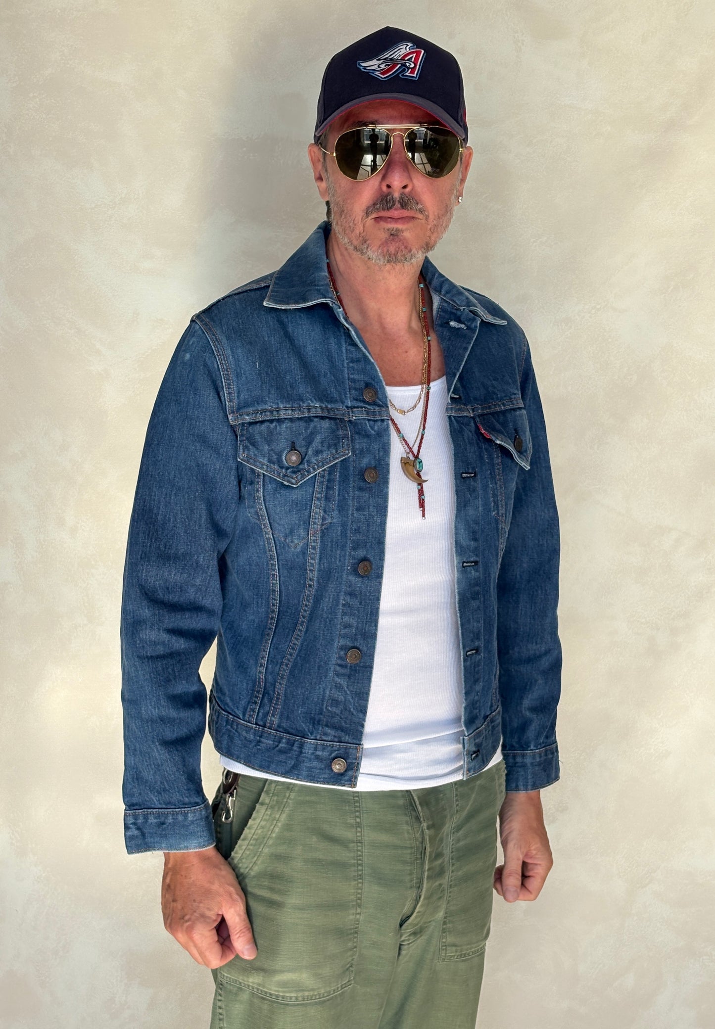Size 38US / 48EU. Vintage Early 70s 2 pocket Levi’s Denim Jacket 70505 – Single Stitch, Made in USA