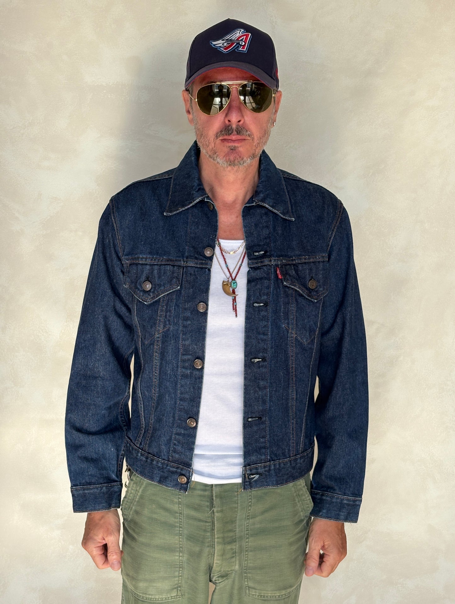 Size 40US / 50EU. Vintage 70s 2 pocket Levi’s Denim Jacket 70505 – Double Stitch, Made in USA