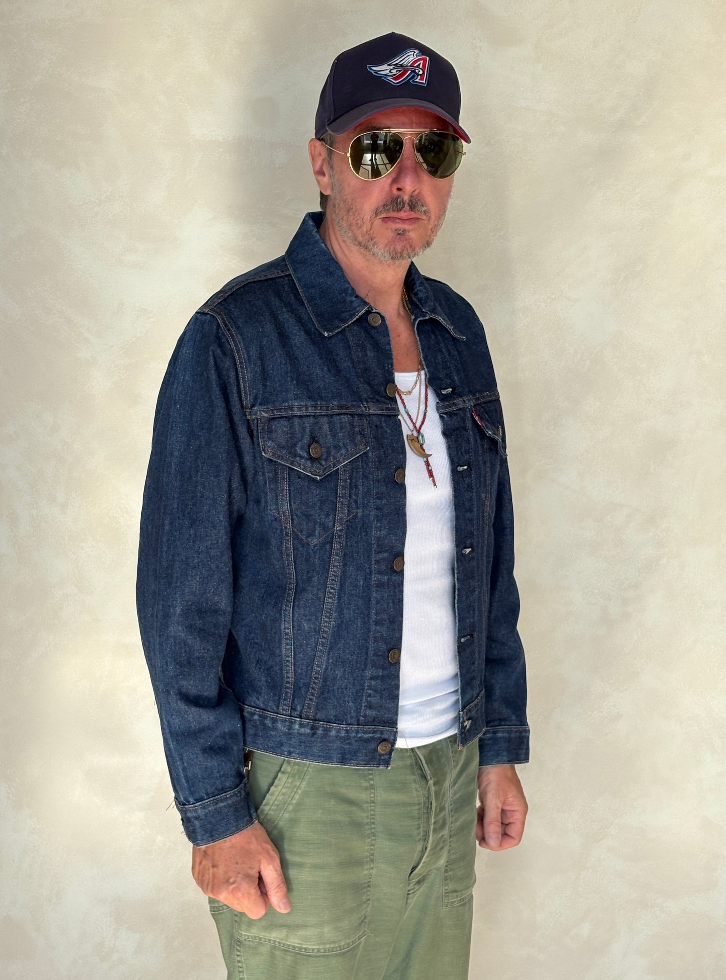 Size 40US / 50EU. Vintage 70s 2 pocket Levi’s Denim Jacket 70505 – Double Stitch, Made in USA