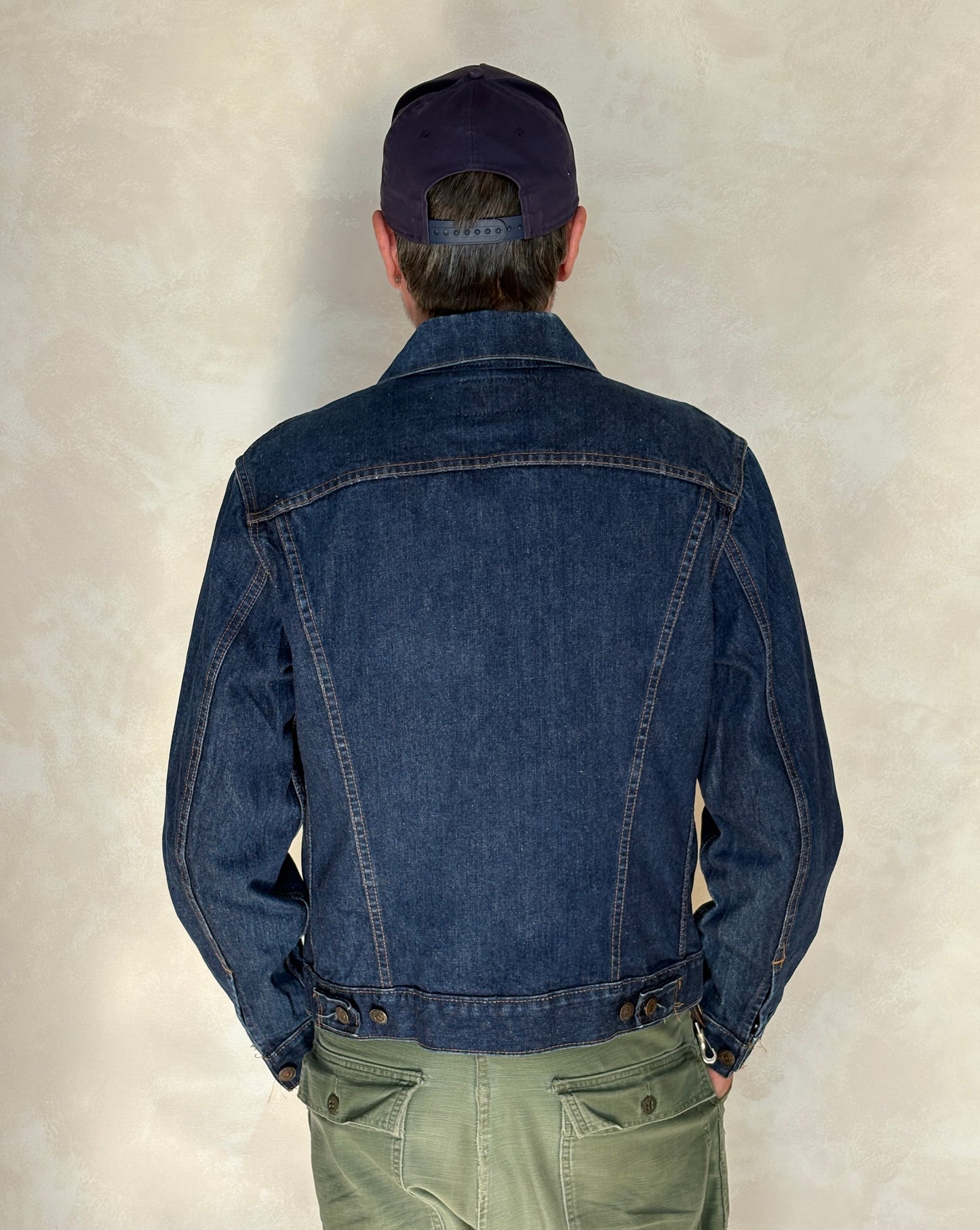 Size 40US / 50EU. Vintage 70s 2 pocket Levi’s Denim Jacket 70505 – Double Stitch, Made in USA