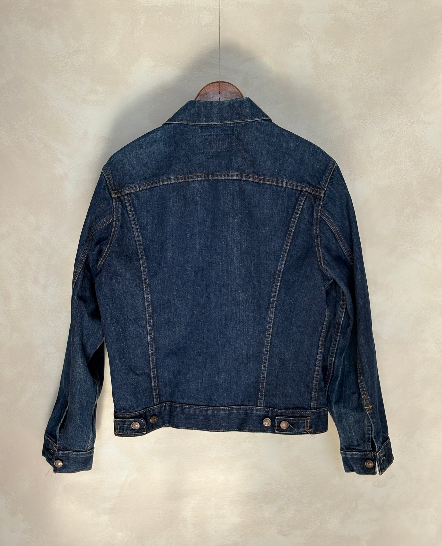 Size 40US / 50EU. Vintage 70s 2 pocket Levi’s Denim Jacket 70505 – Double Stitch, Made in USA