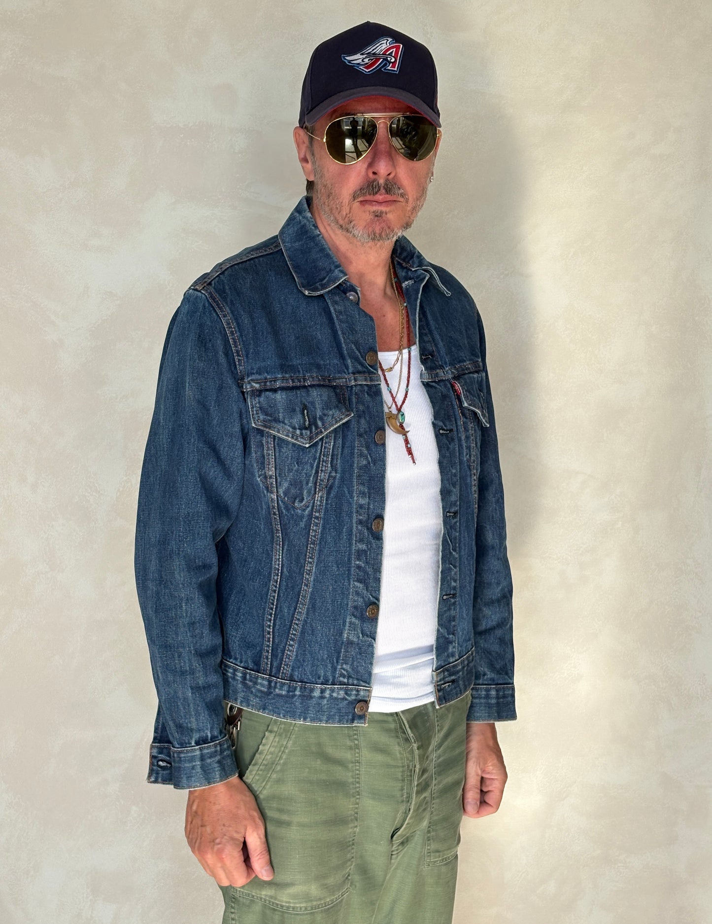 Size 38US / 48EU. Vintage Early 70s 2 pocket Levi’s Denim Jacket 70505 – Single Stitch, Made in USA