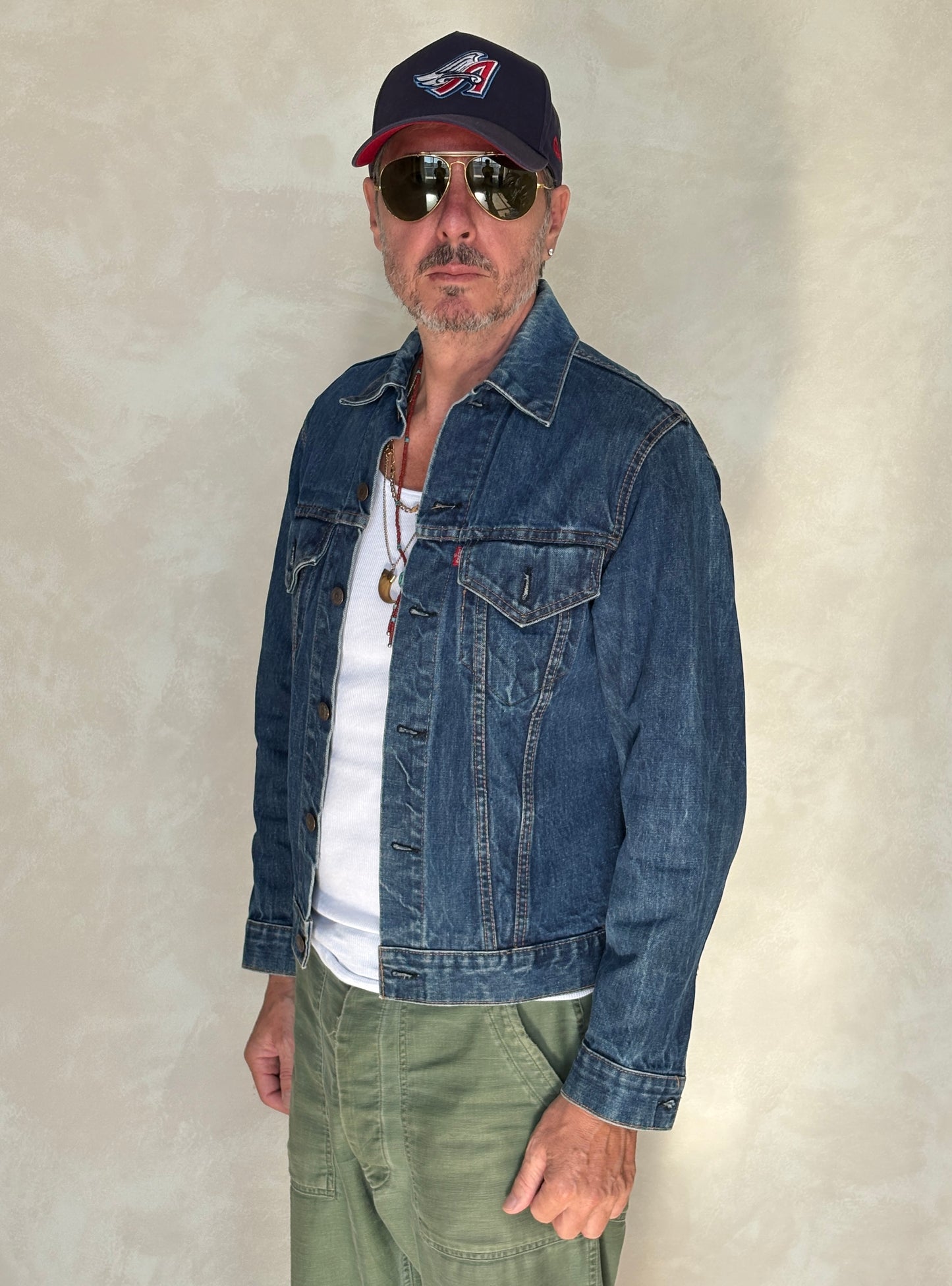 Size 38US / 48EU. Vintage Early 70s 2 pocket Levi’s Denim Jacket 70505 – Single Stitch, Made in USA