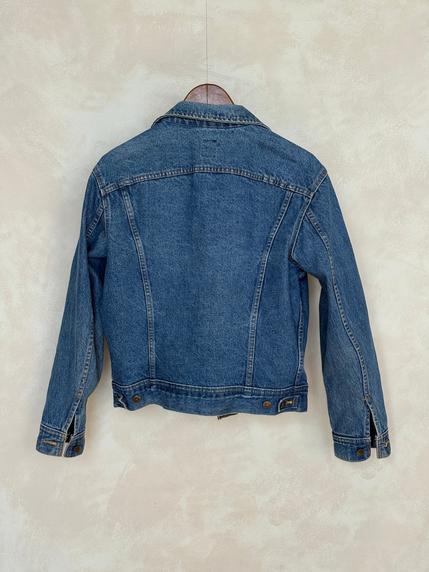 Size 40US / 50EU Vintage 80s Lee Denim Jacket – 2 Pockets – Made in Canada