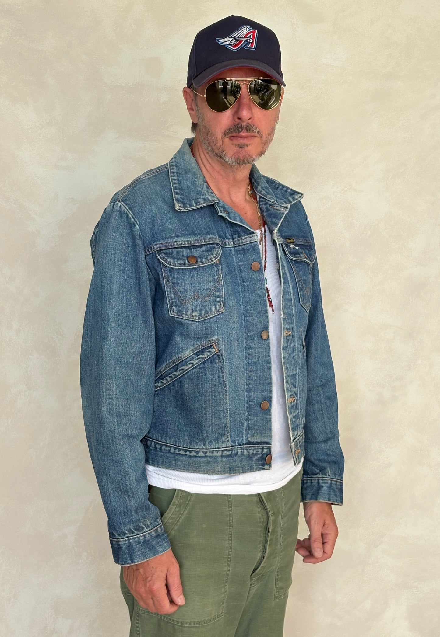 Size 44US / 54 EU Authentic 70s Wrangler denim jacket -4 pockets- Made in the USA