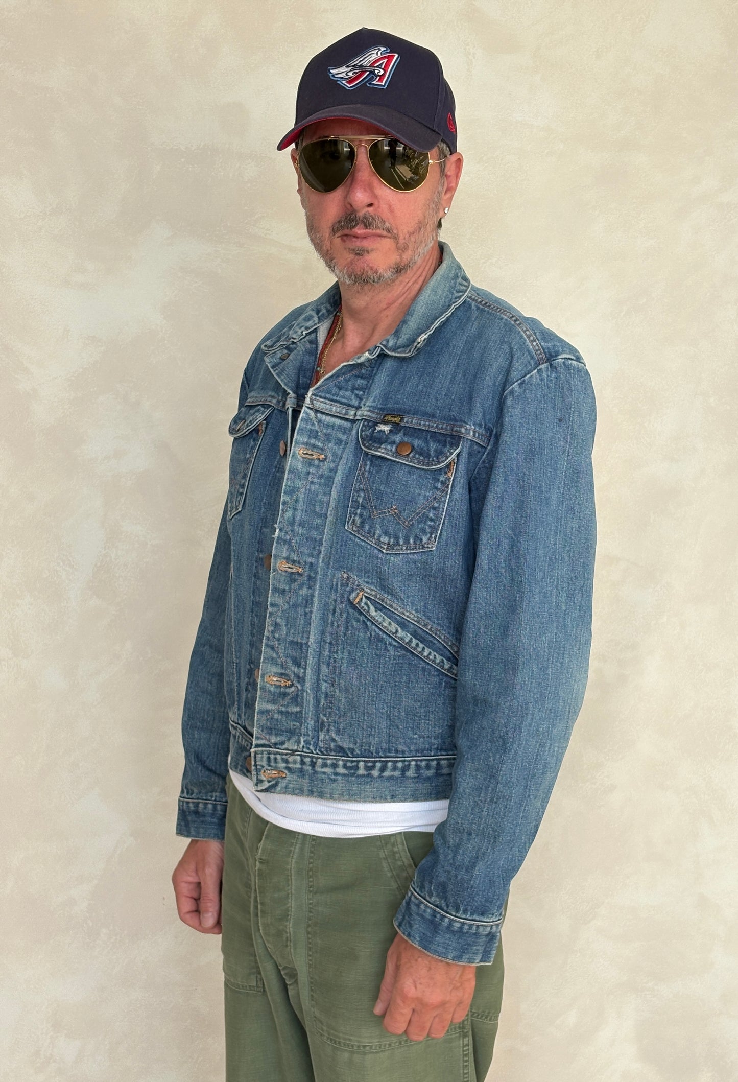 Size 44US / 54 EU Authentic 70s Wrangler denim jacket -4 pockets- Made in the USA