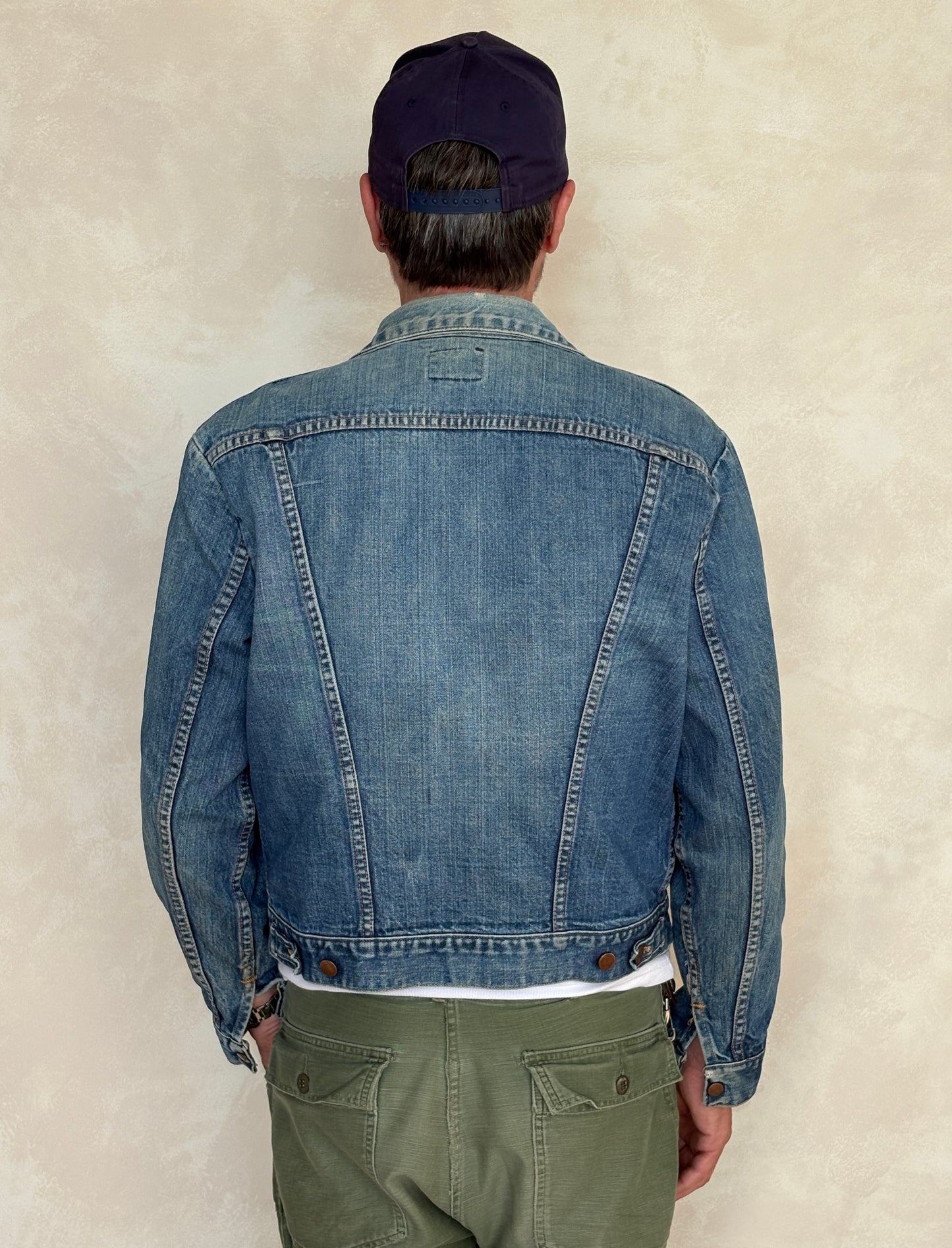 Size 44US / 54 EU Authentic 70s Wrangler denim jacket -4 pockets- Made in the USA