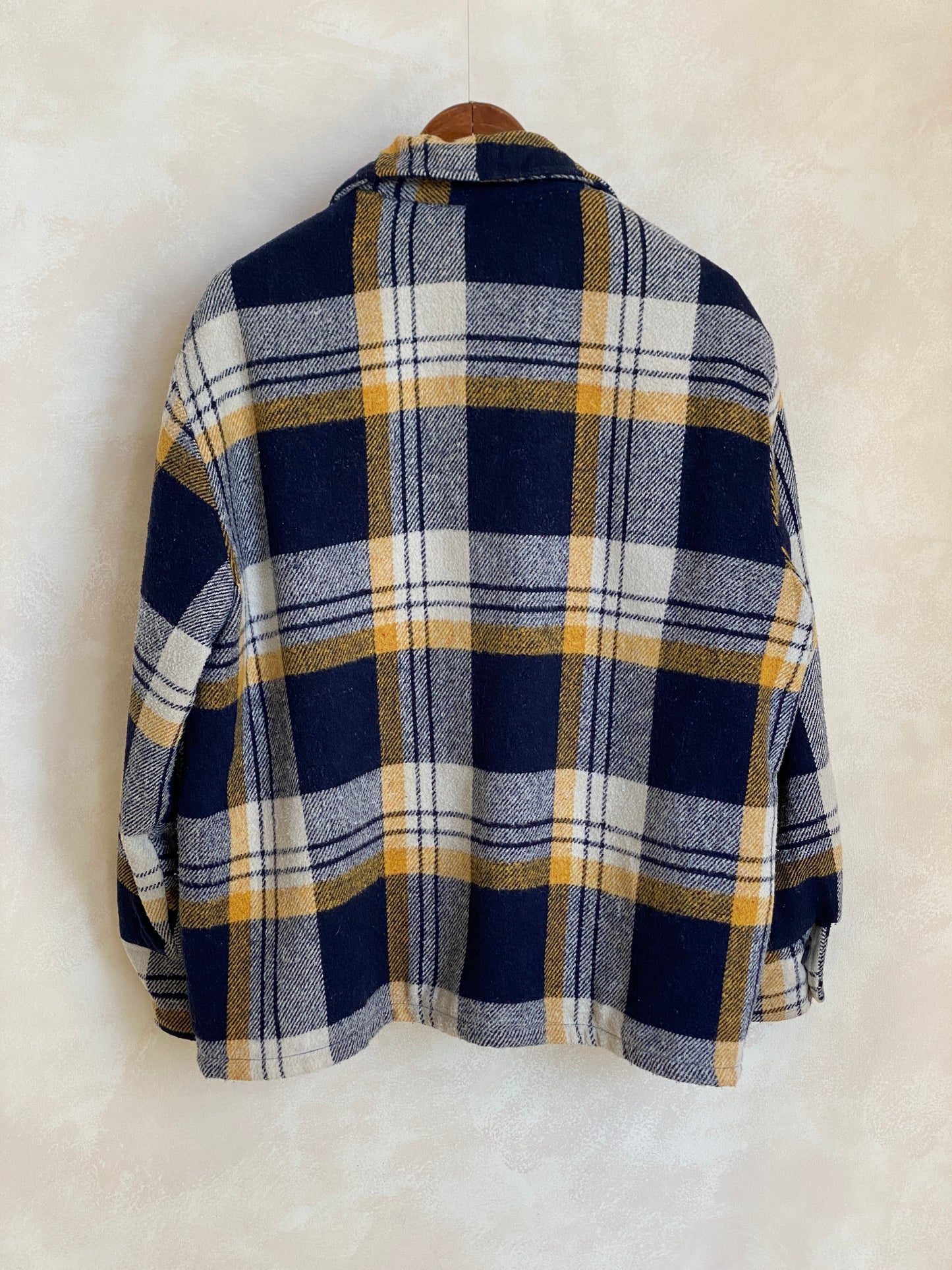 Size 44US/54EU . Vintage plaid heavy shirt jacket by Sears mens store