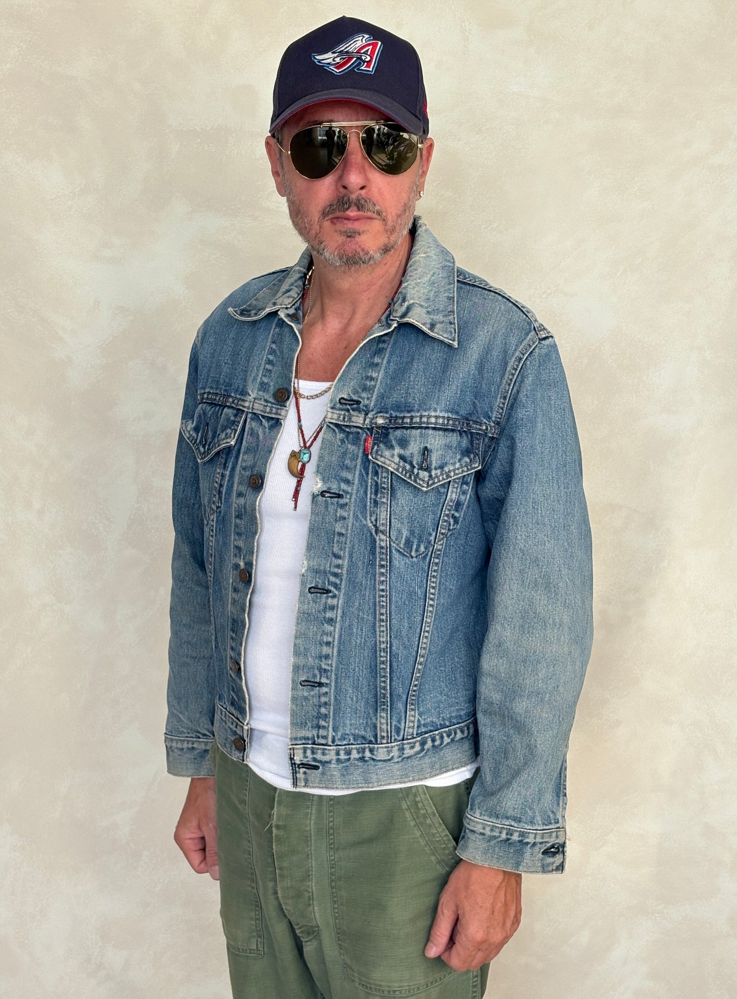 Size 38US / 48EU. Vintage 70s 2 pocket Levi’s Denim Jacket 70505 – Double Stitch, Made in USA
