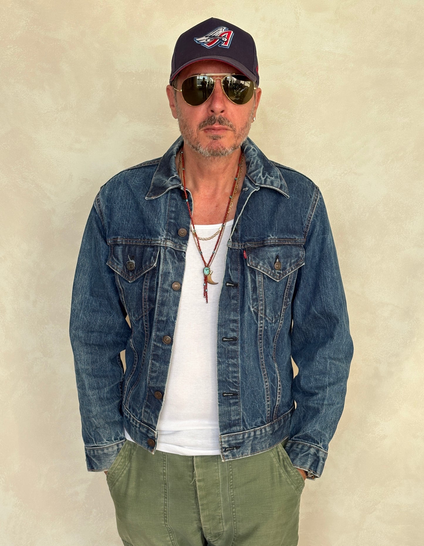 Size 38US / 48EU. Vintage Early 70s 2 pocket Levi’s Denim Jacket 70505 – Single Stitch, Made in USA