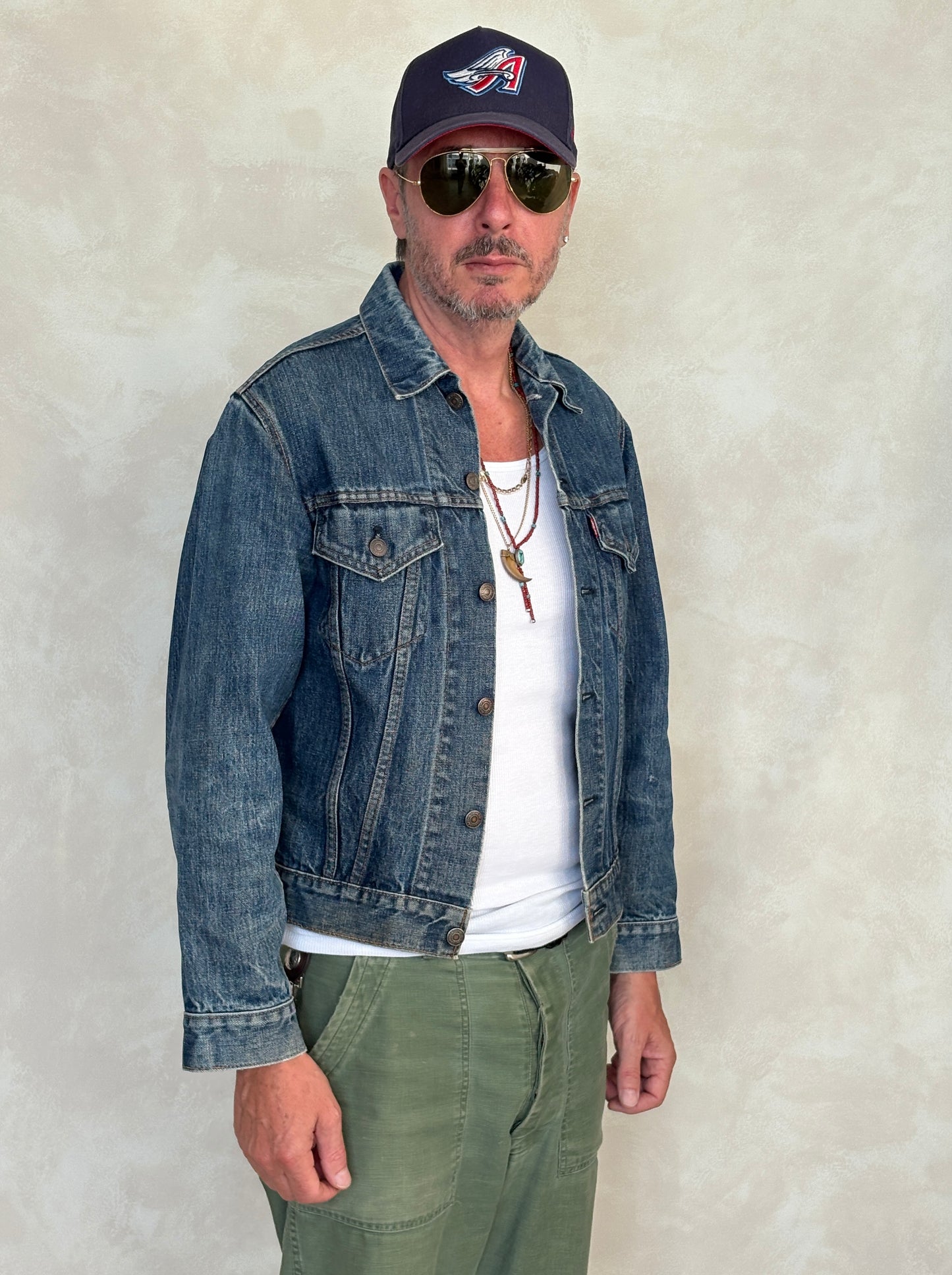 Size 38US / 48EU. Vintage Early 70s 2 pocket Levi’s Denim Jacket 70505 – Single Stitch, Made in USA