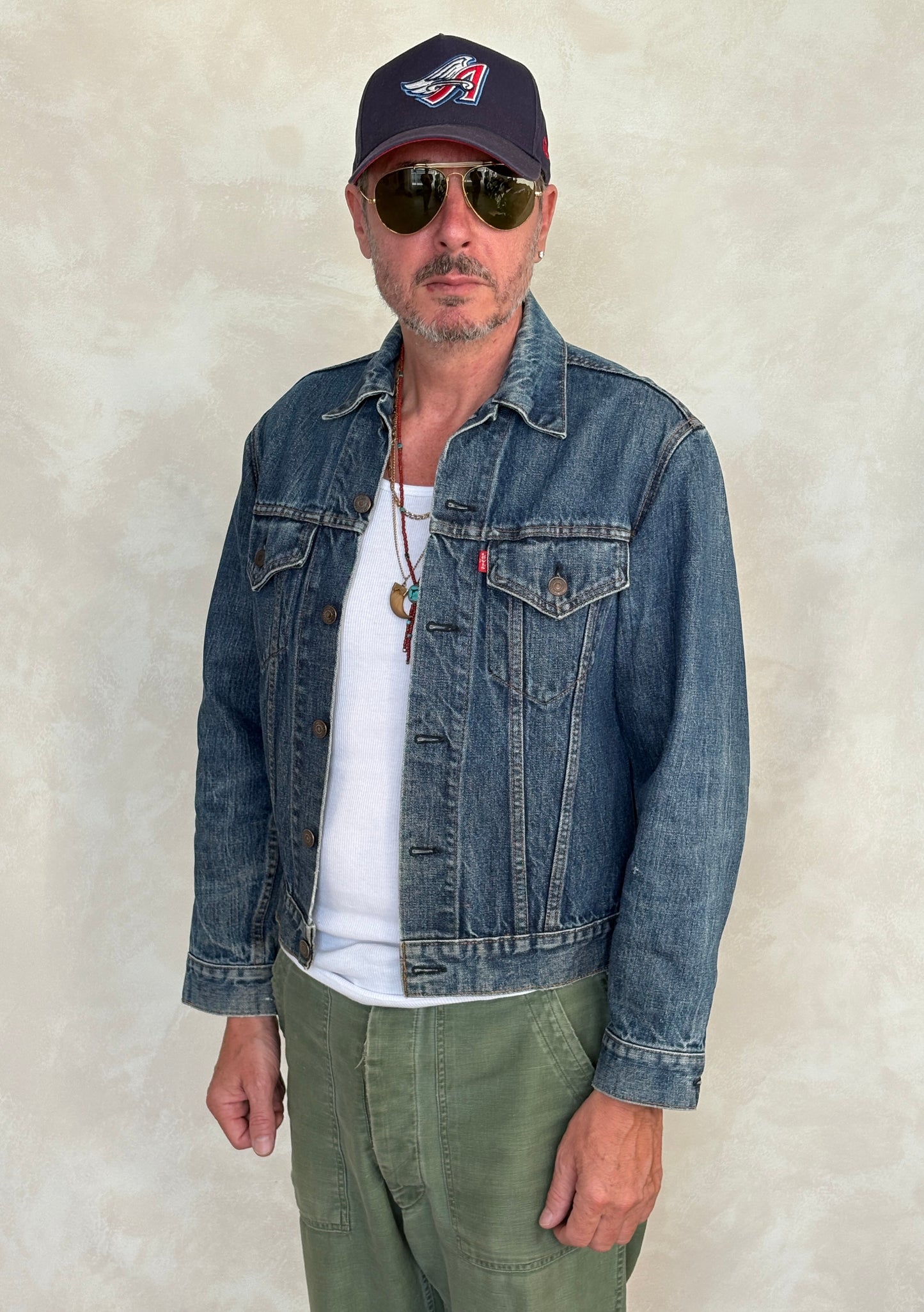 Size 38US / 48EU. Vintage Early 70s 2 pocket Levi’s Denim Jacket 70505 – Single Stitch, Made in USA