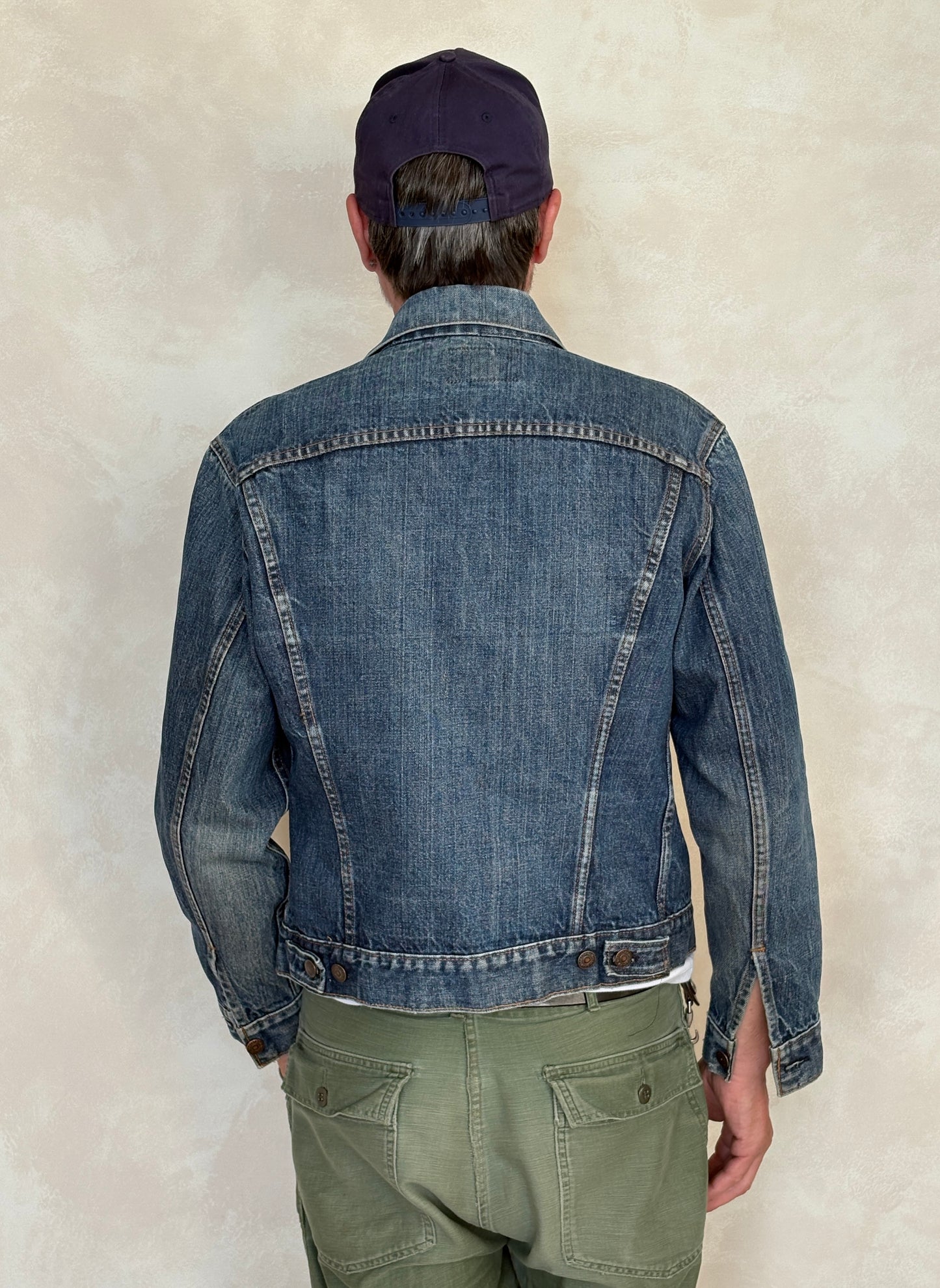 Size 38US / 48EU. Vintage Early 70s 2 pocket Levi’s Denim Jacket 70505 – Single Stitch, Made in USA