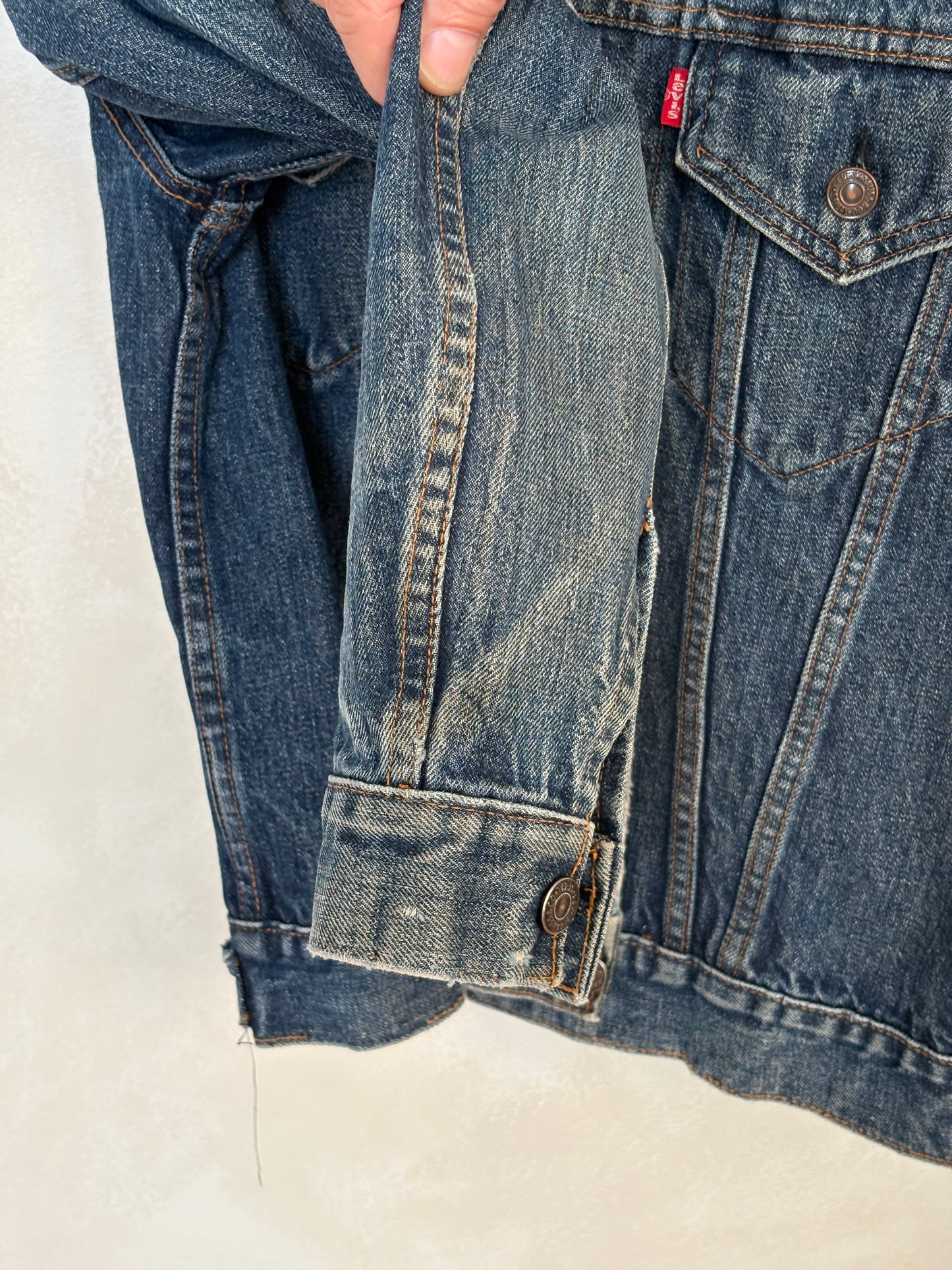 Size 38US / 48EU. Vintage Early 70s 2 pocket Levi’s Denim Jacket 70505 – Single Stitch, Made in USA