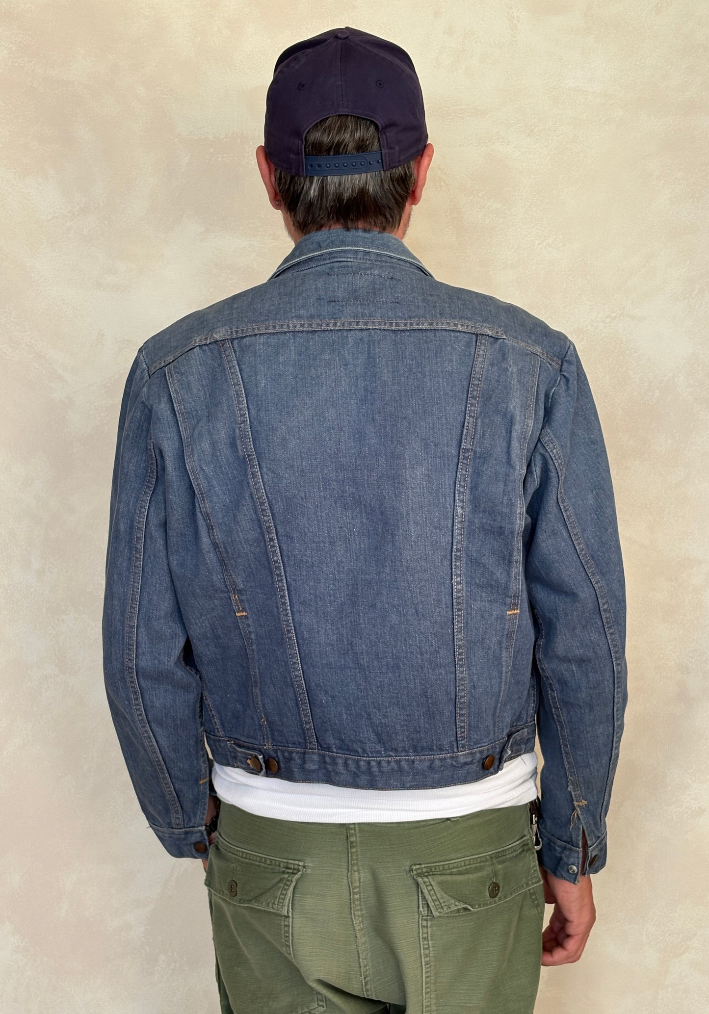 Size 44US / 54EU. Authentic Wrangler jacket – Made in the USA