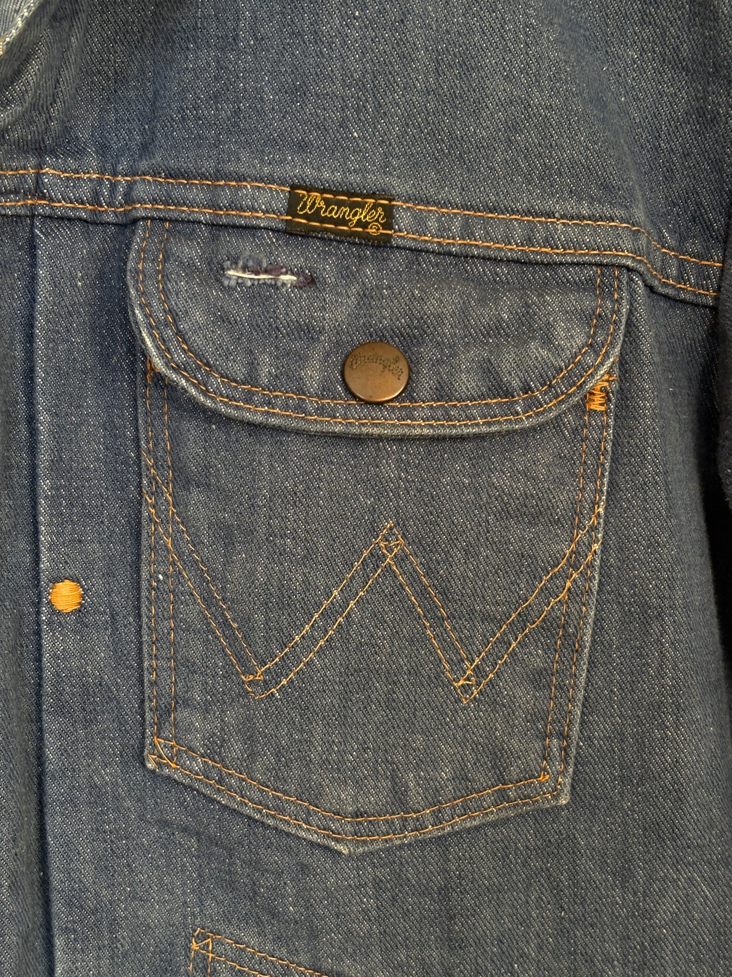 Size 44US / 54EU. Authentic Wrangler jacket – Made in the USA