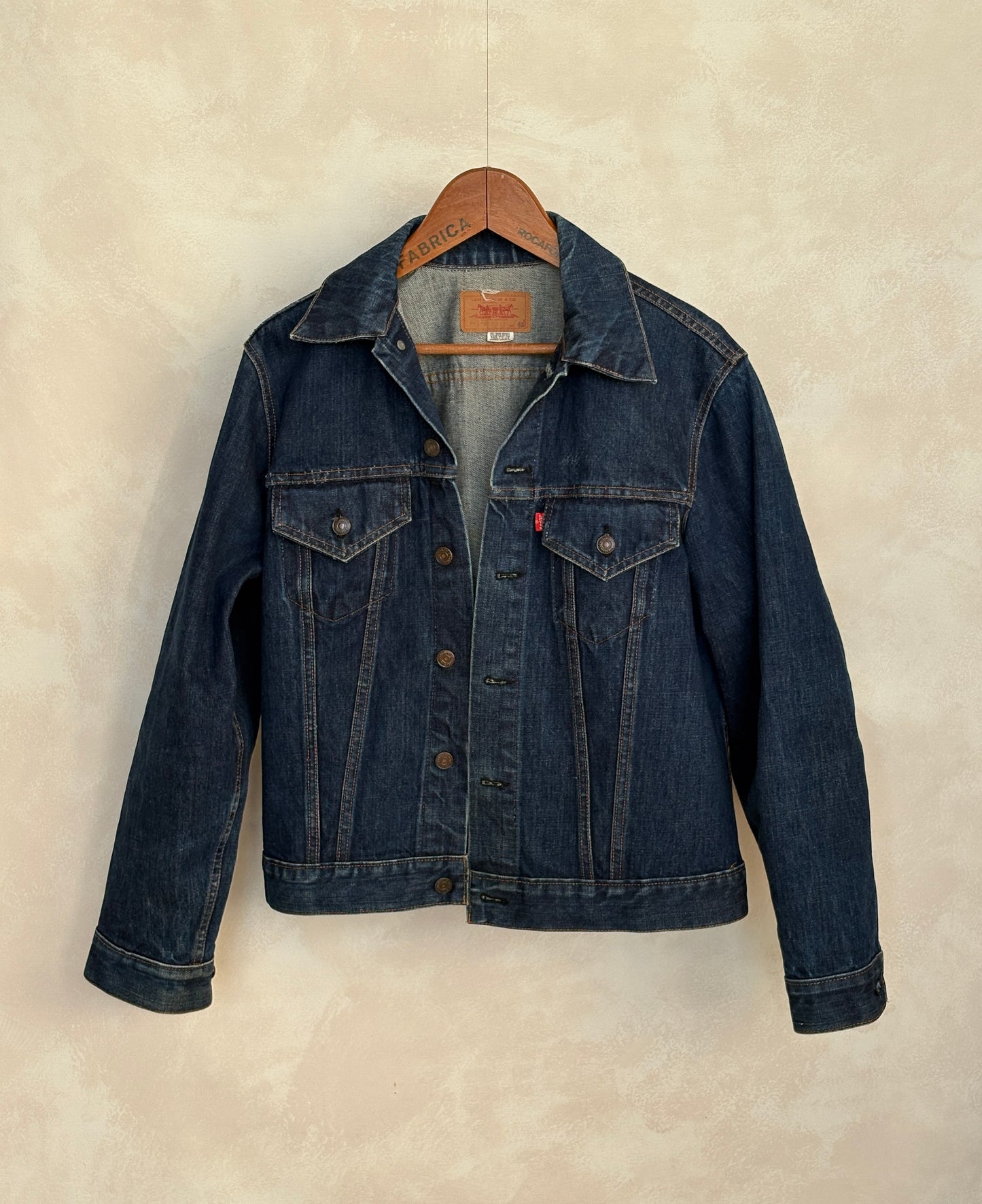 Size 42US / 42EU. Vintage Early 70s 2 pocket Levi’s Denim Jacket 70505 – Single Stitch, Made in USA