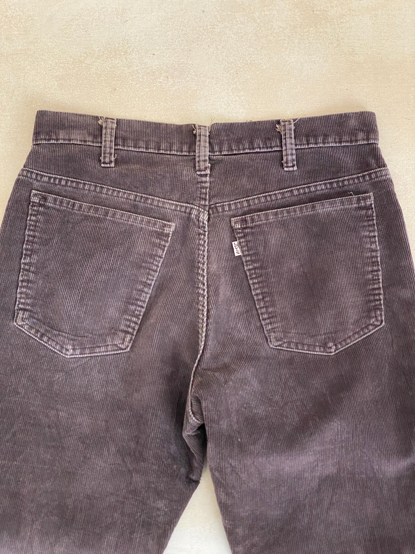 32X32 Vintage Levi’s 519 corduroy pants Made in USA