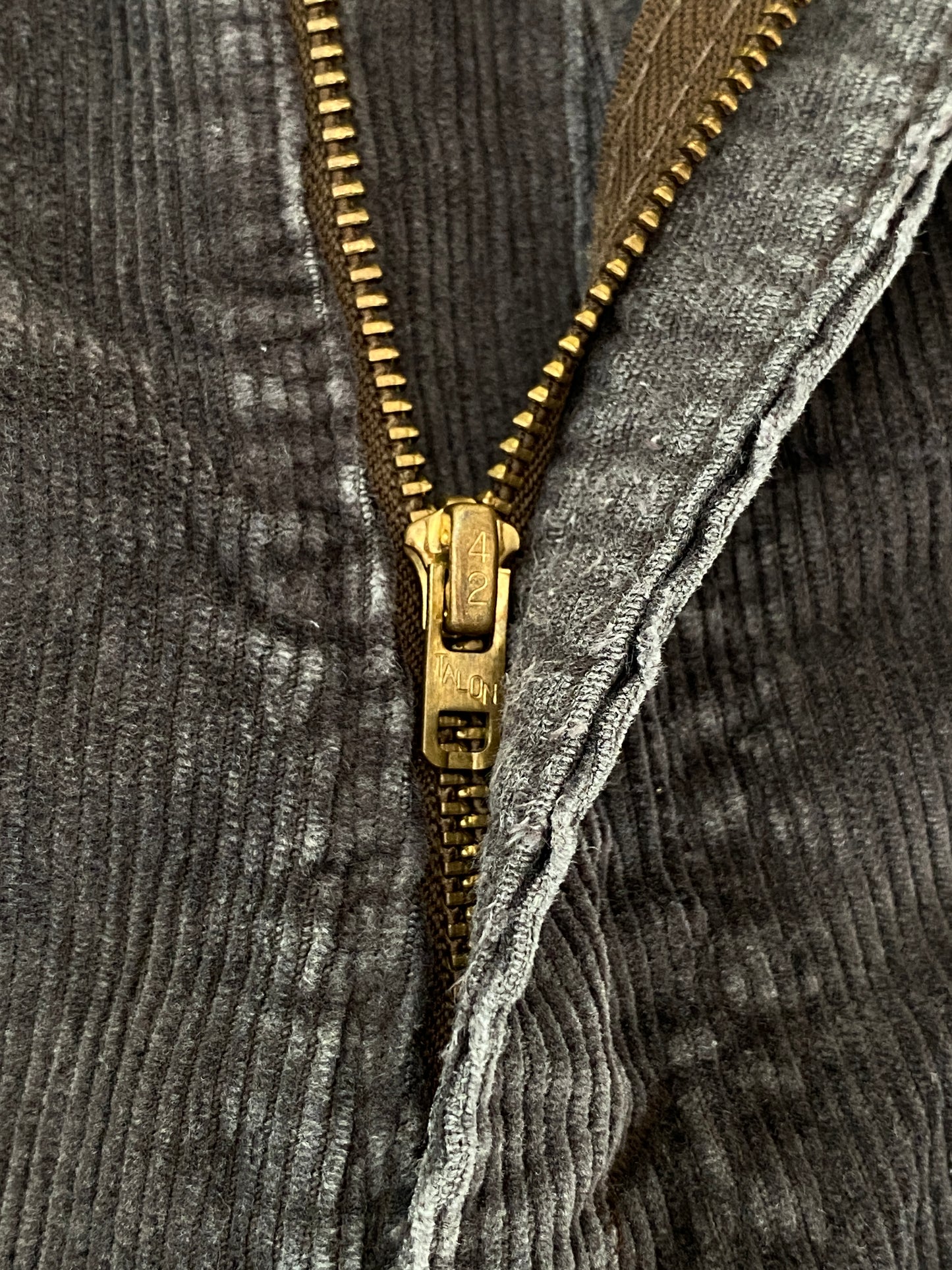 32X32 Vintage Levi’s 519 corduroy pants Made in USA