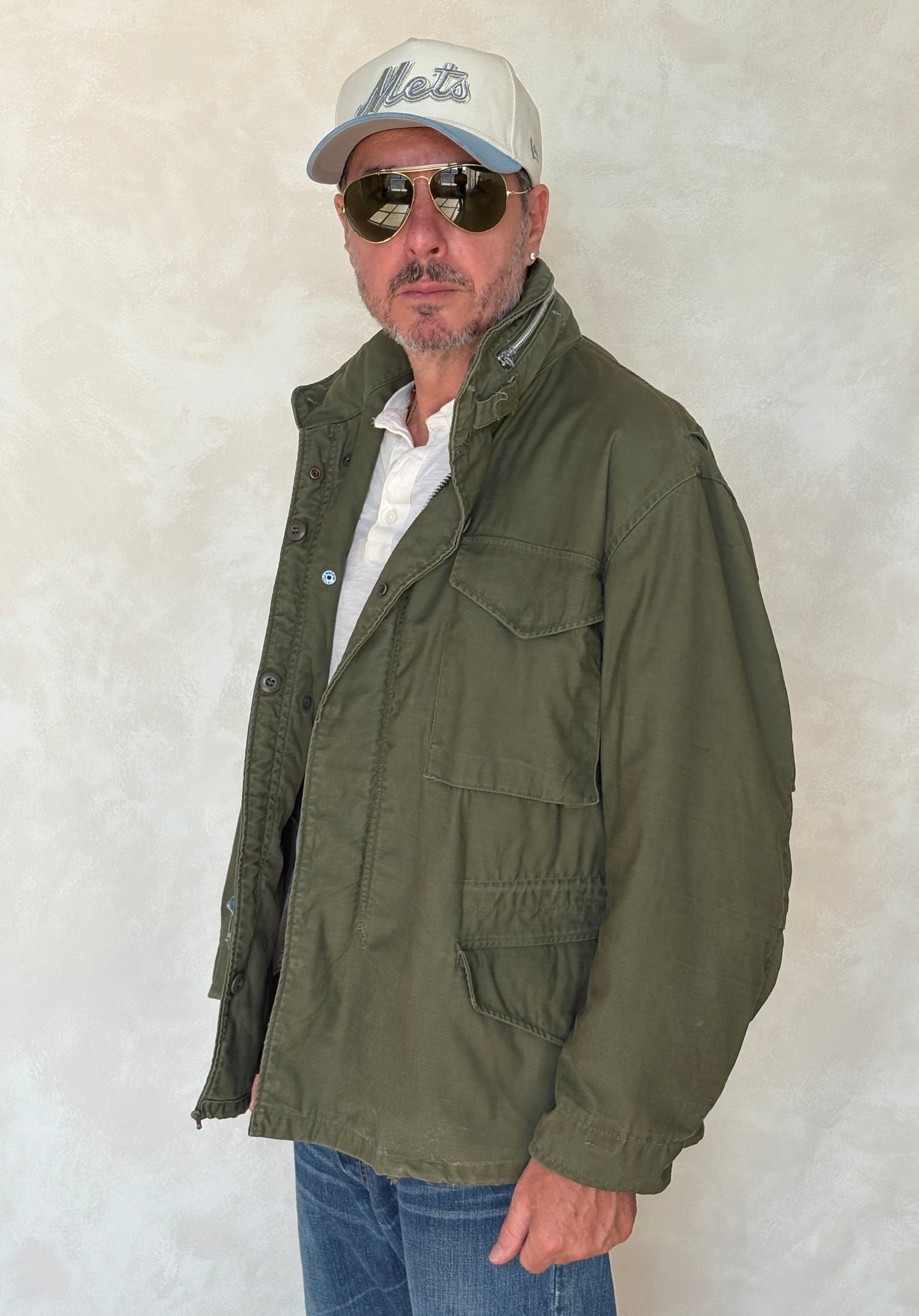 Small Reg. Rare Authentic 1965 first model US M-65 field jacket Military