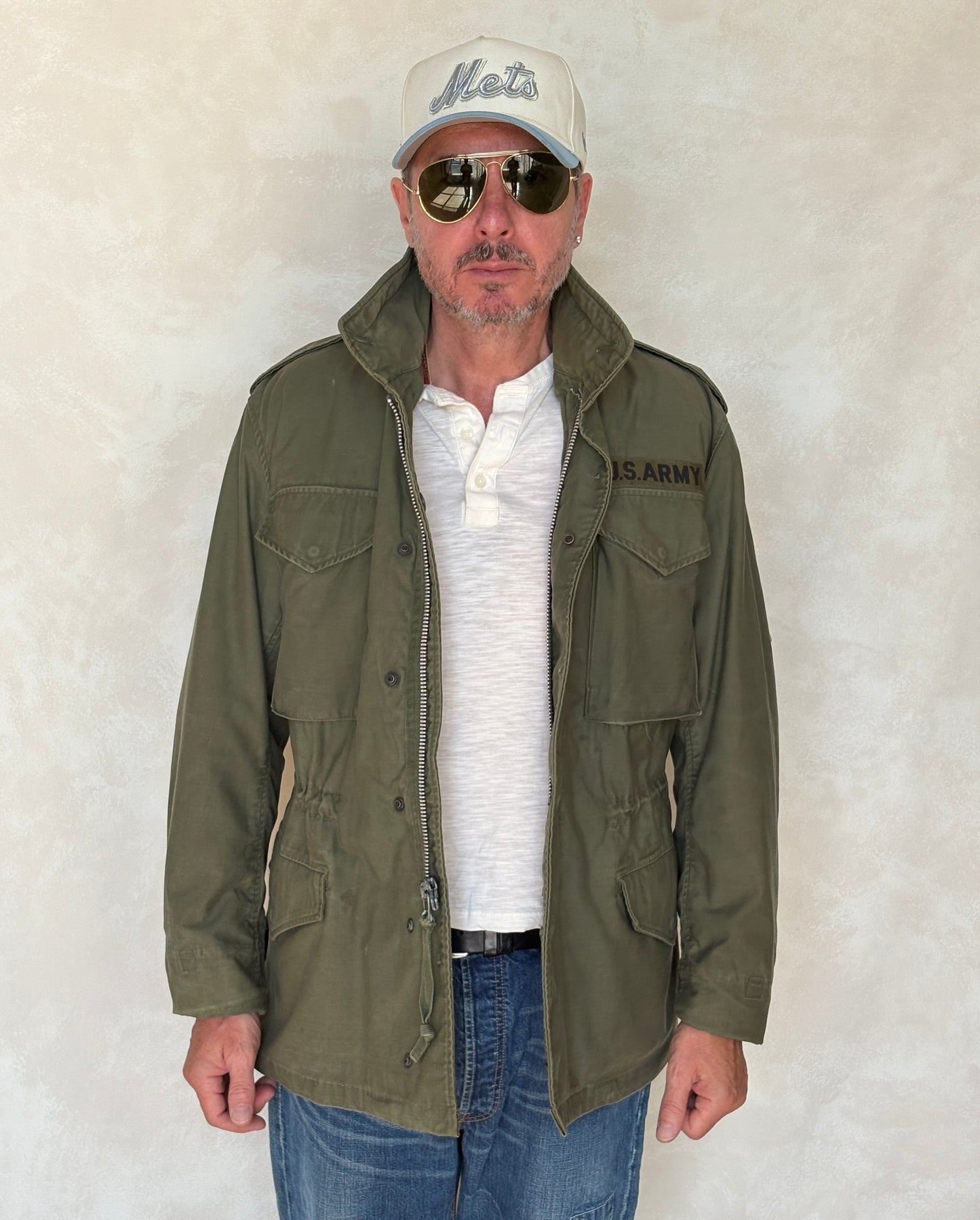 Small Reg. Authentic USMC 1967 US M-65 field jacket Military