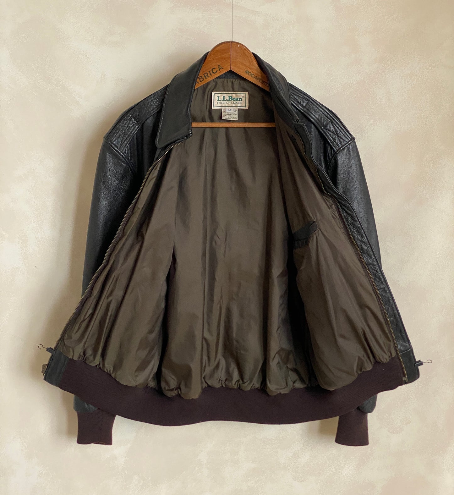 Vintage LL Bean Leather Jacket - Size 42US Reg (52EU) | Classic American Craftsmanship