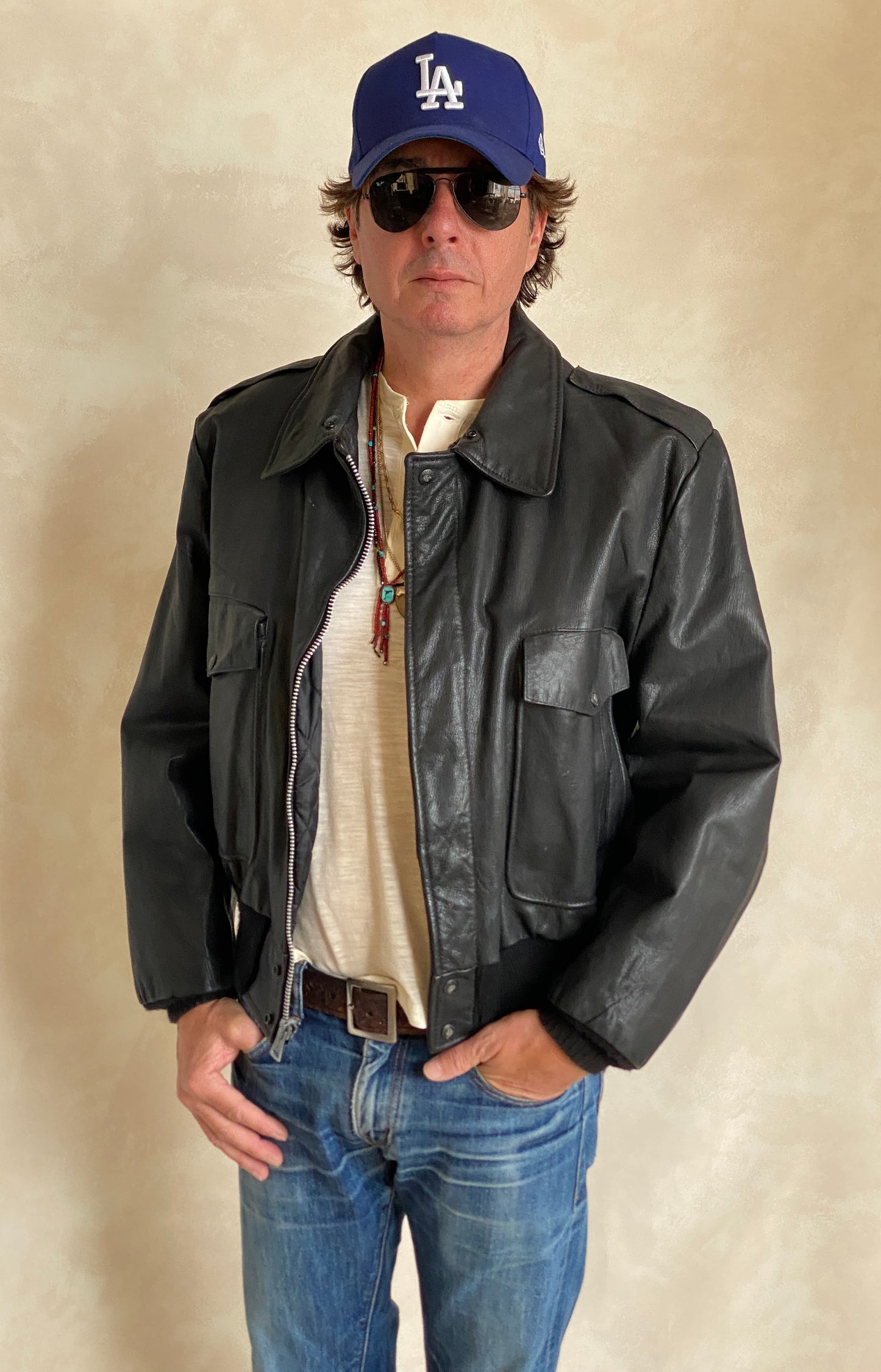 Size XL. Vintage Black leather bomber Flight Jacket Aviator