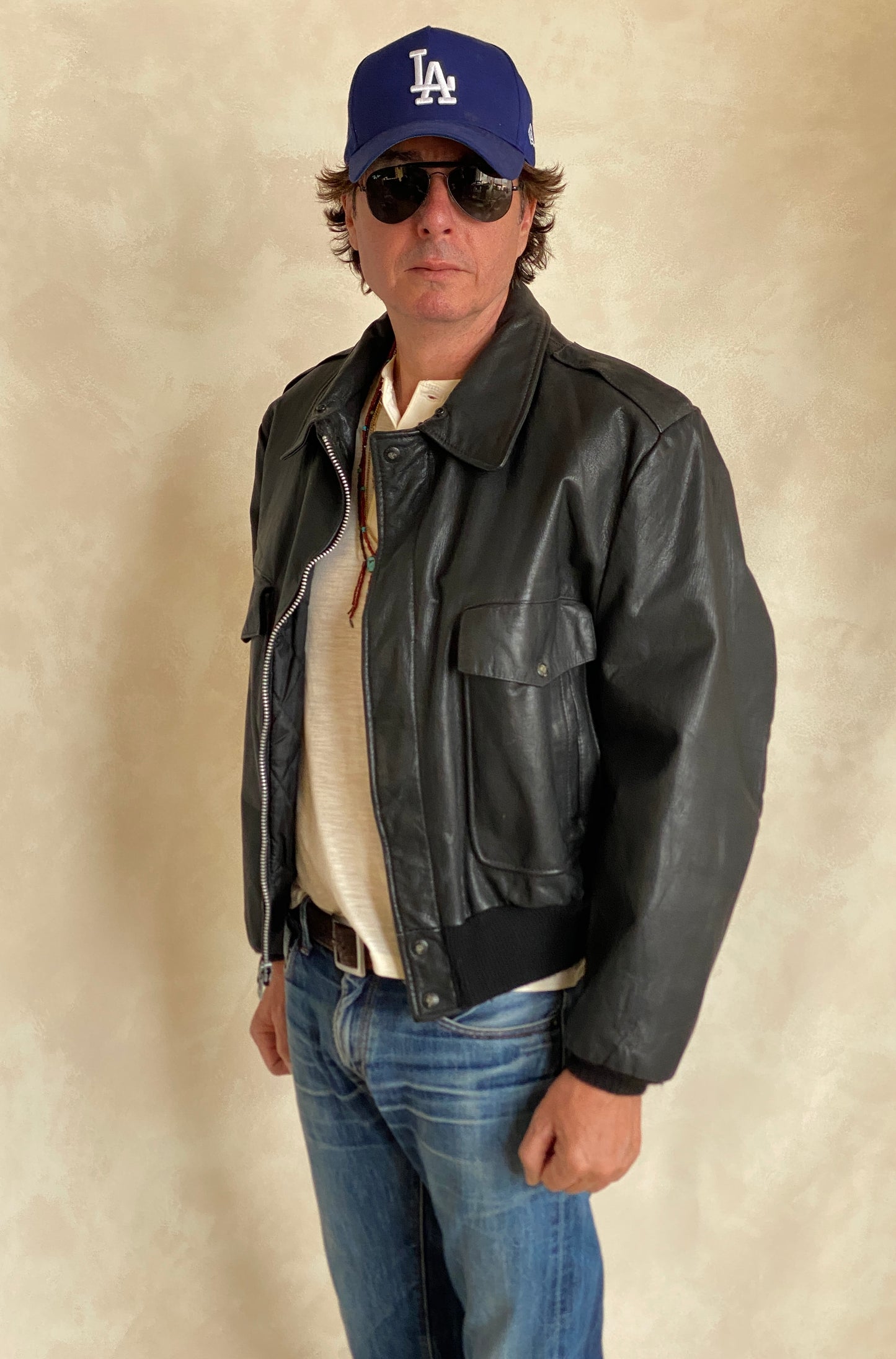 Size XL. Vintage Black leather bomber Flight Jacket Aviator