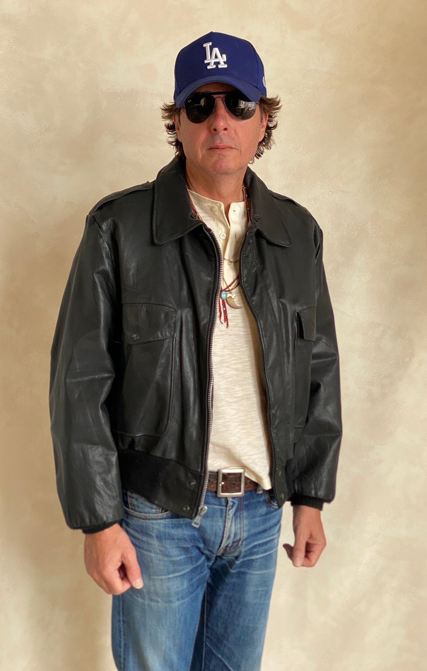Size XL. Vintage Black leather bomber Flight Jacket Aviator