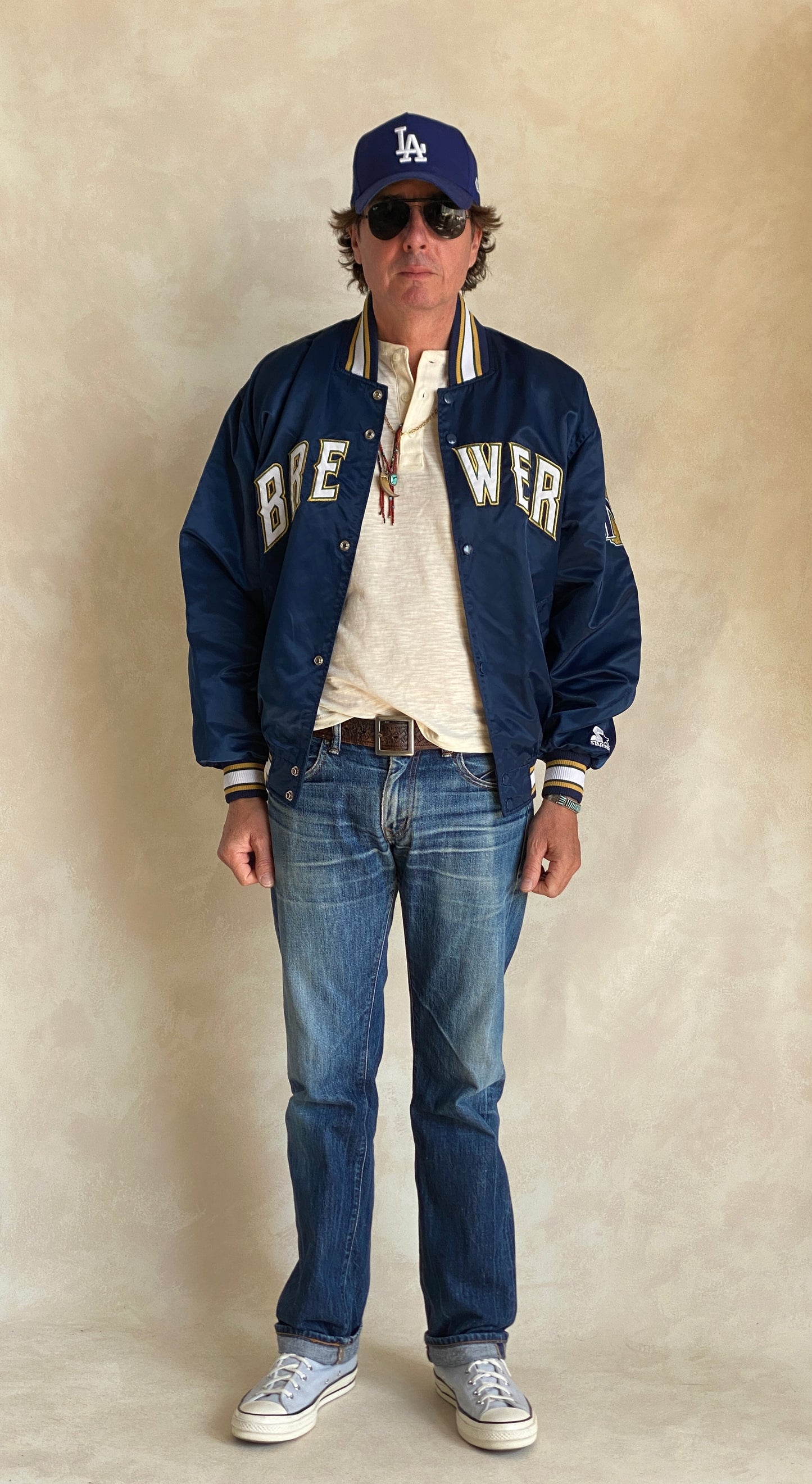 Size Large . 80s Vintage starter Brewers jacket