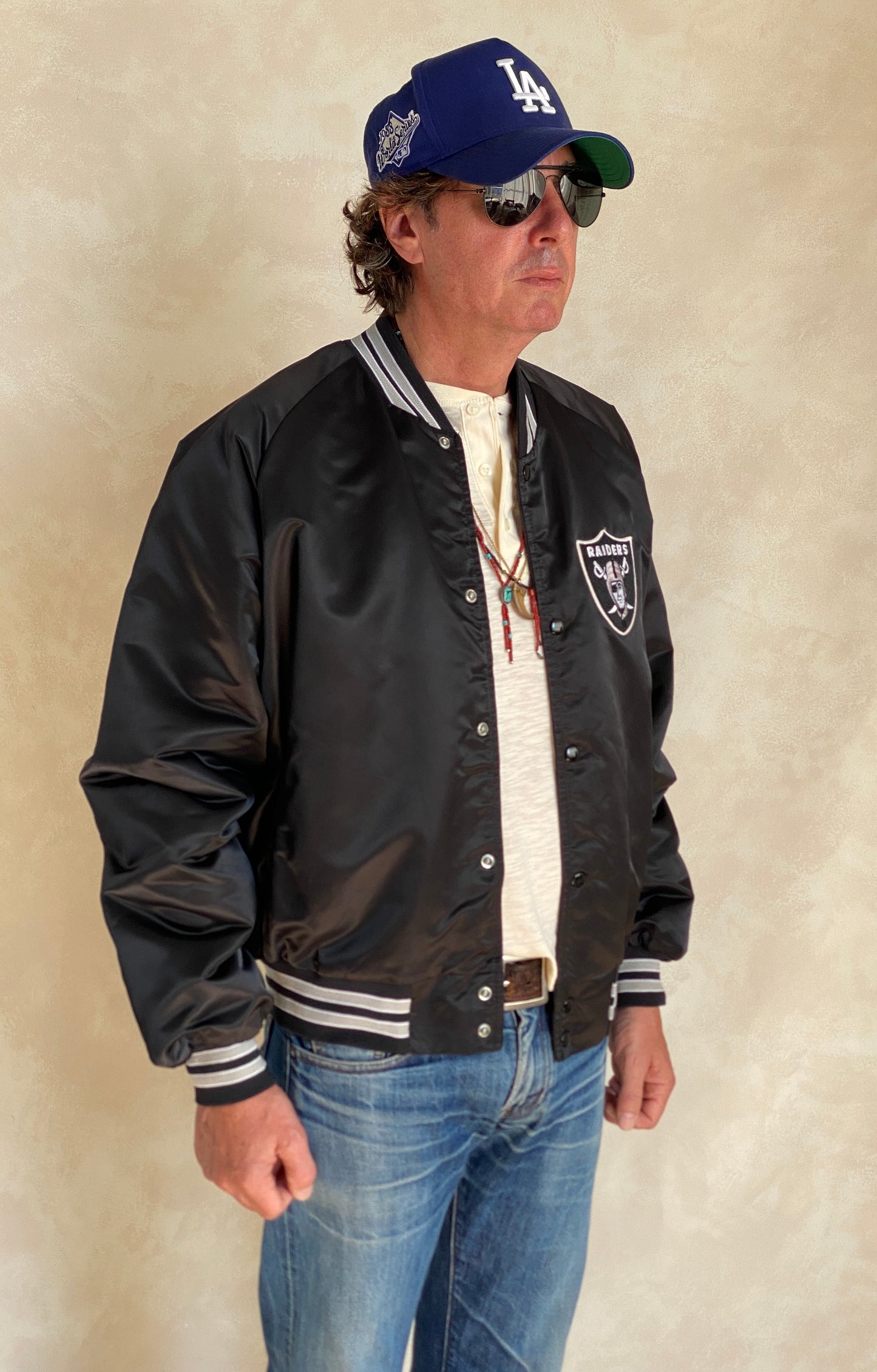 Size Large. Chalkline Los Angeles KINGS satin jacket Made in USA