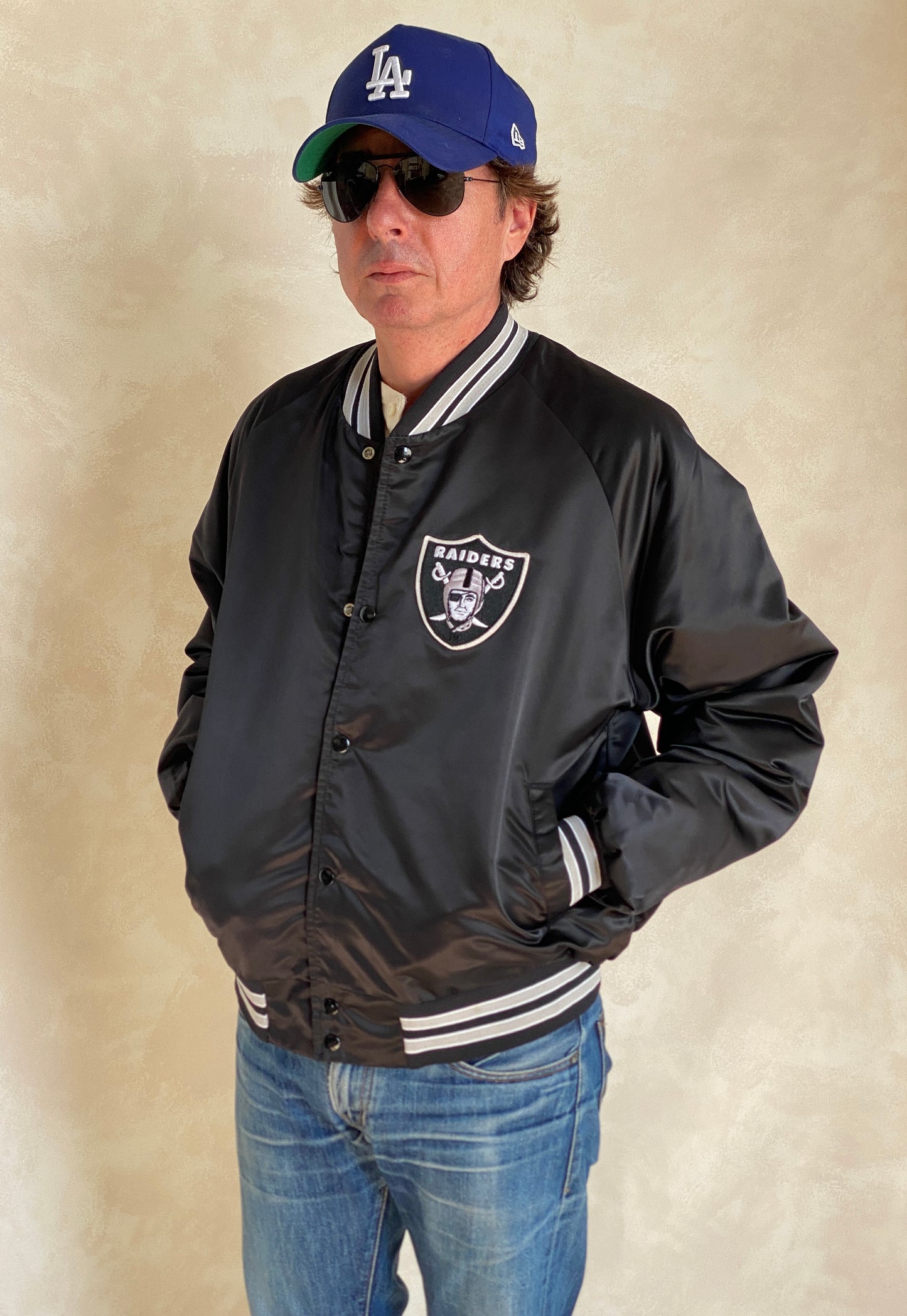 Size Large. Chalkline Los Angeles KINGS satin jacket Made in USA