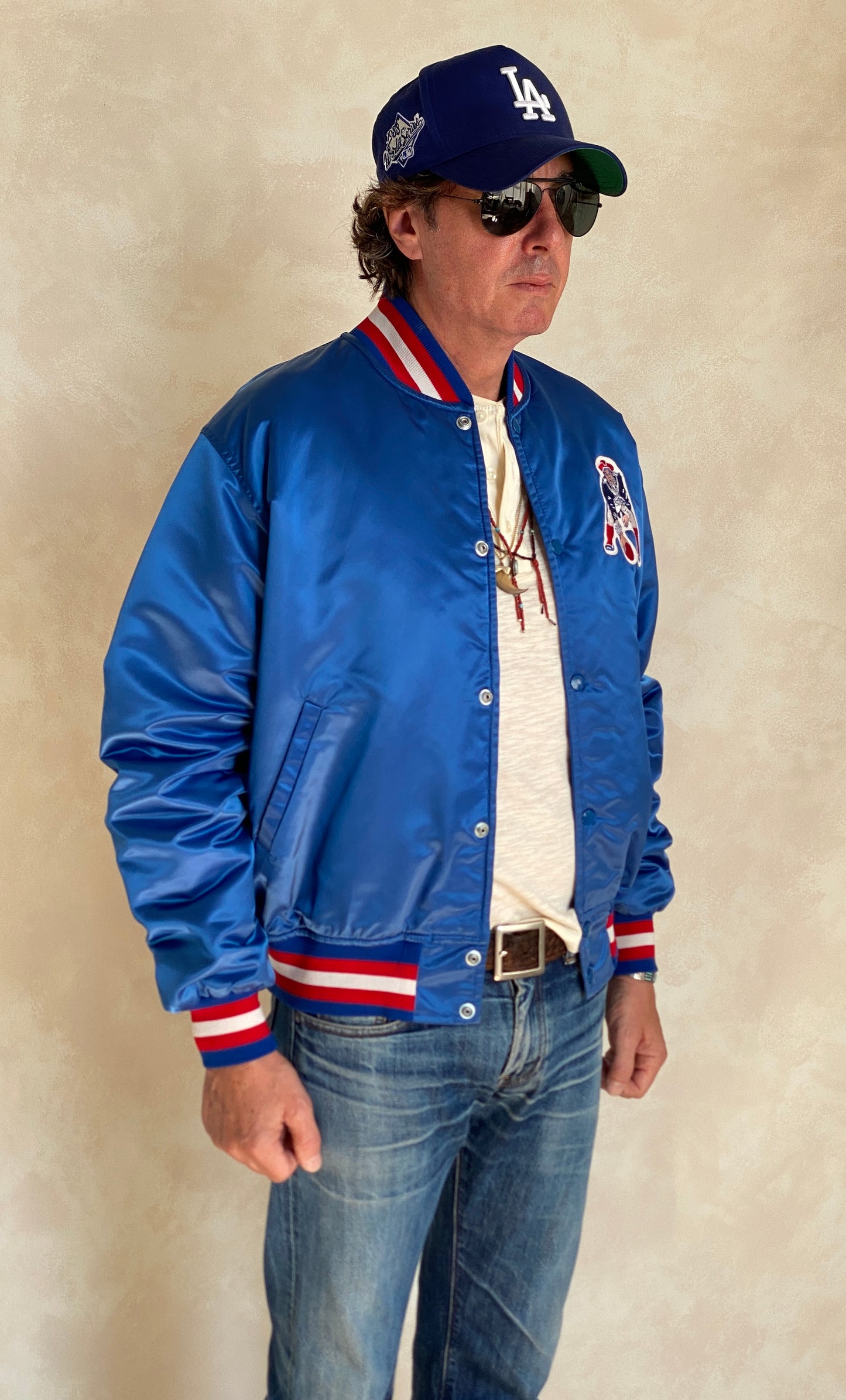 Size Large . Starter Vintage 80’s Patriots jacket Made In USA