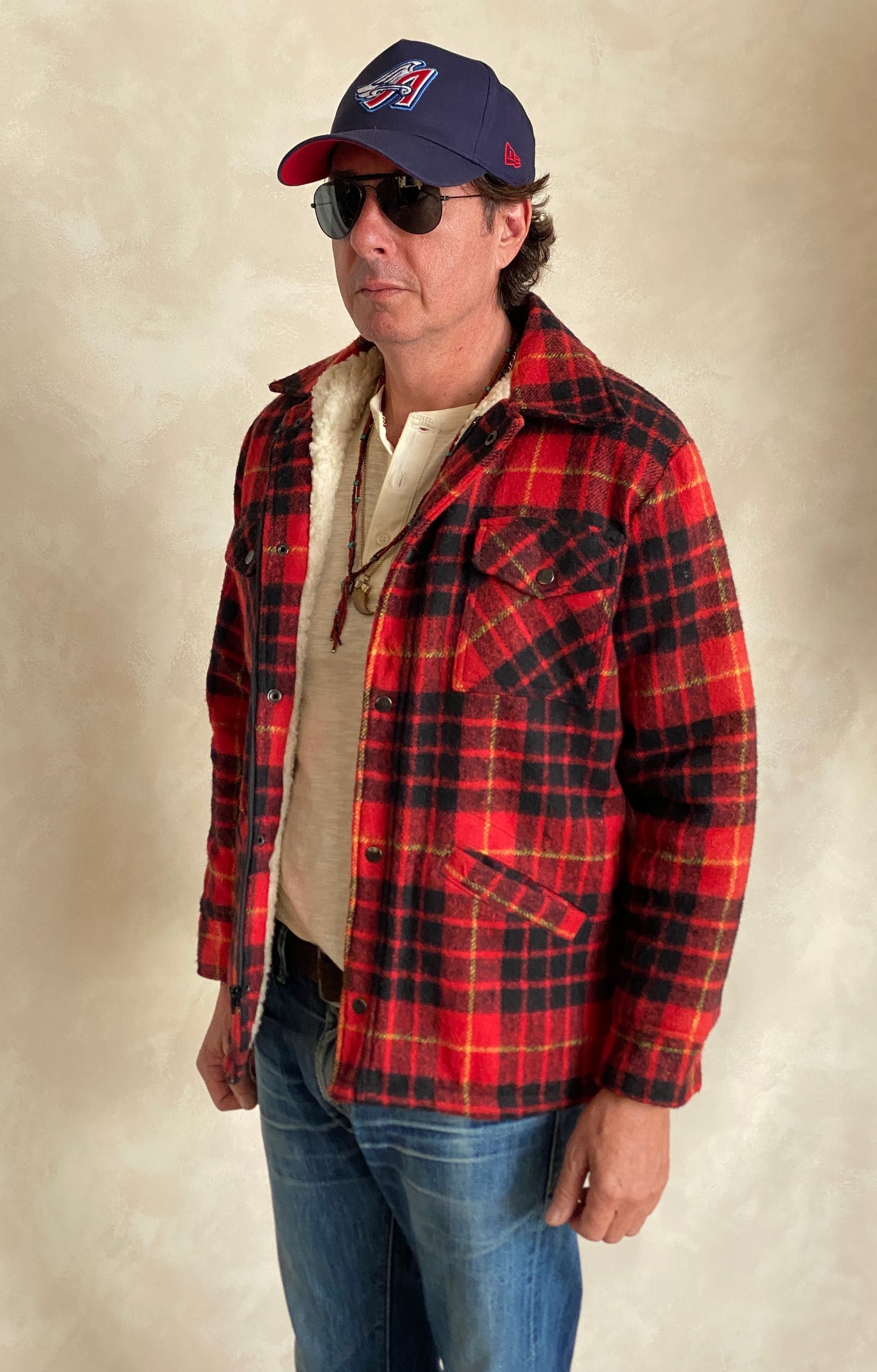 size Medium. 90s Plaid jacket with sherpa lining