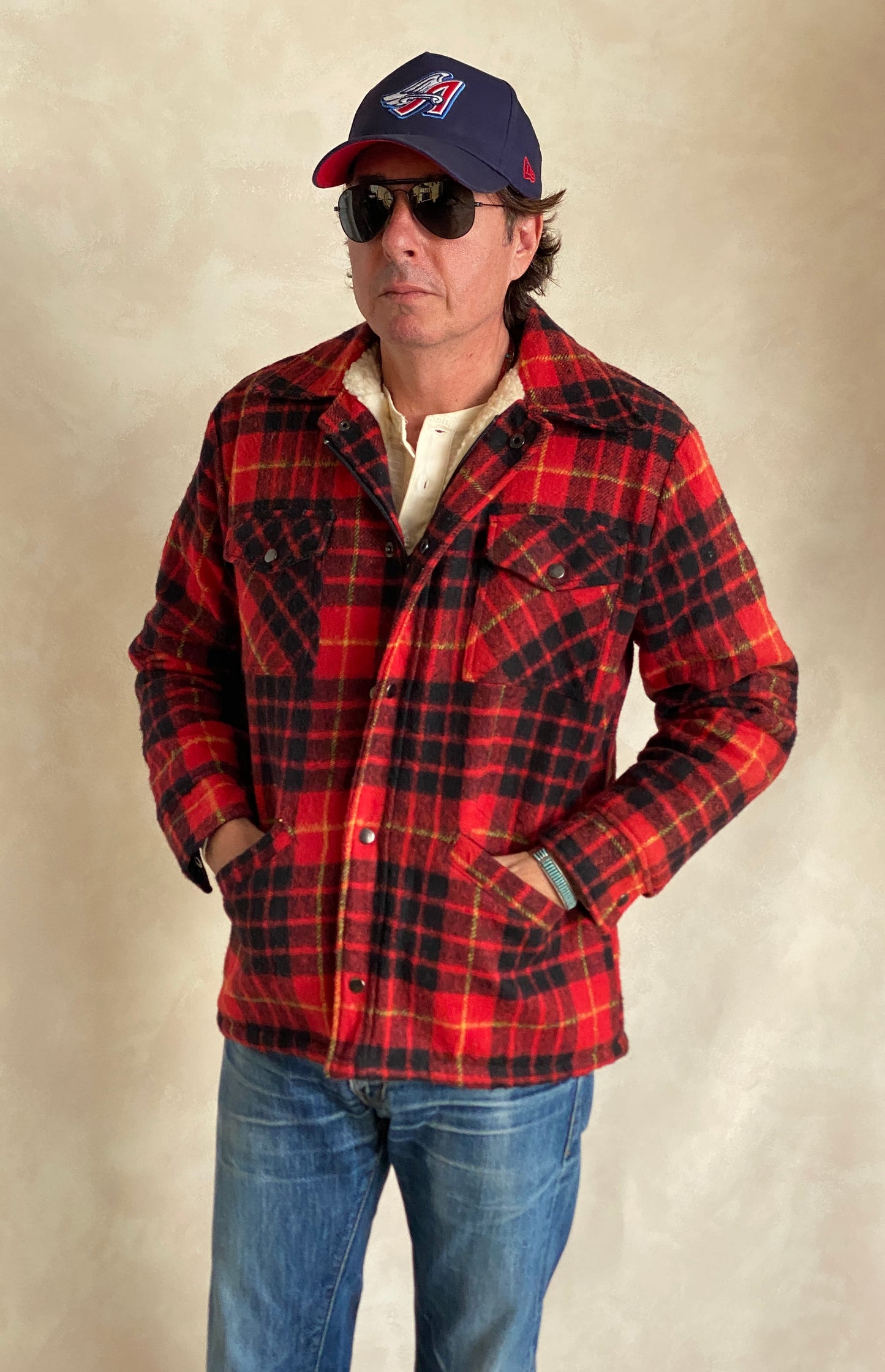 size Medium. 90s Plaid jacket with sherpa lining