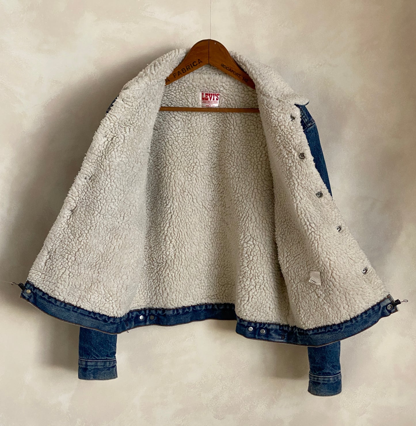 Vintage LEVIS Faux Sherpa Fleece Jacket - Size 44 Reg USA | Authentic American Style