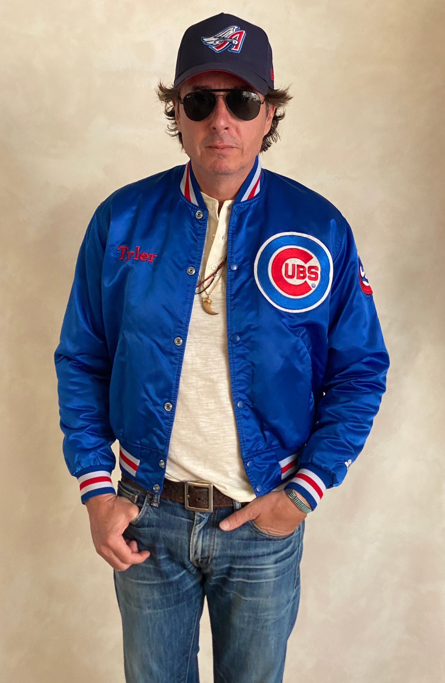 Small. Vintage 80s Chicago Cubs Starter jacket made in USA