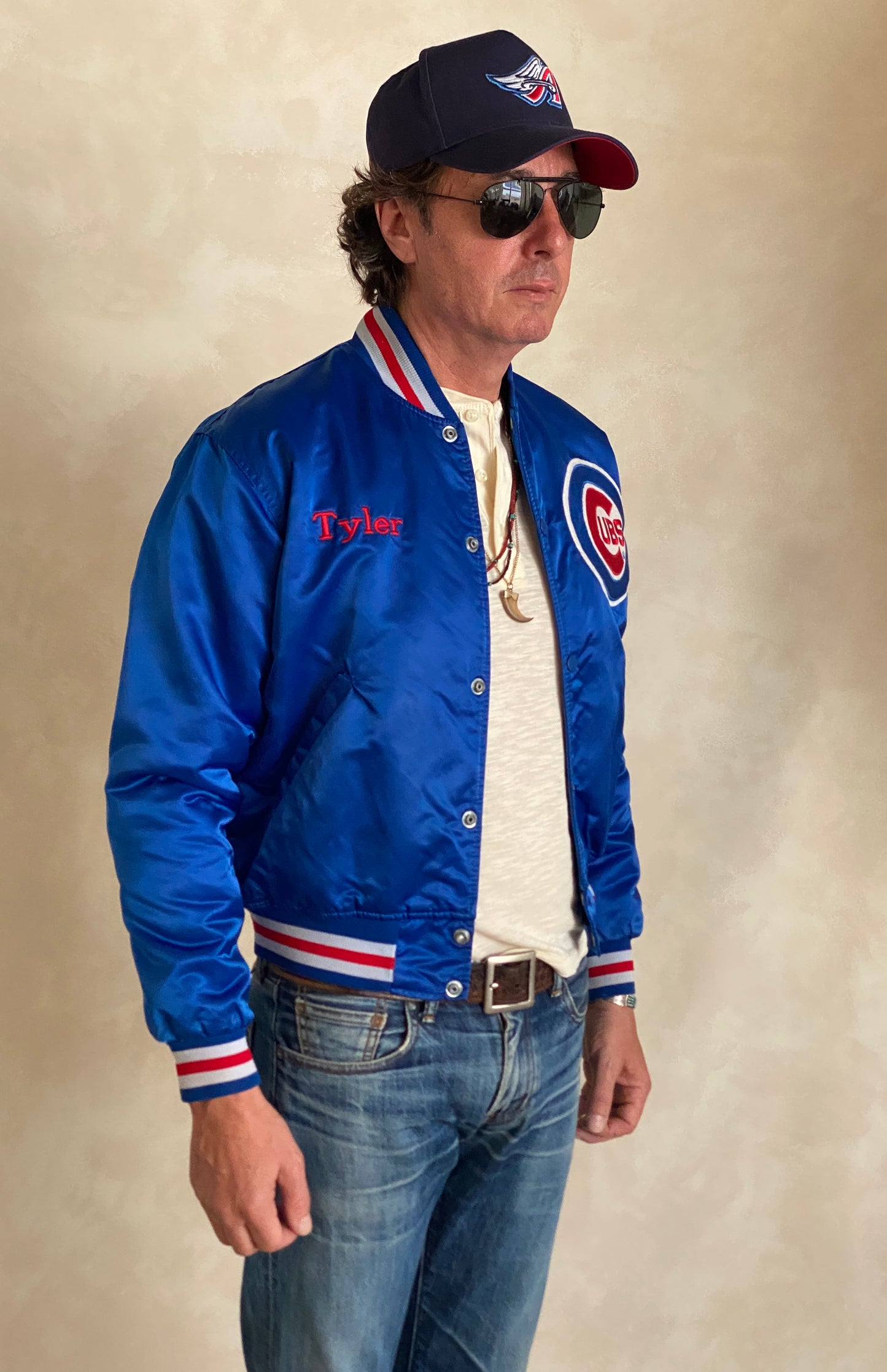 Small. Vintage 80s Chicago Cubs Starter jacket made in USA